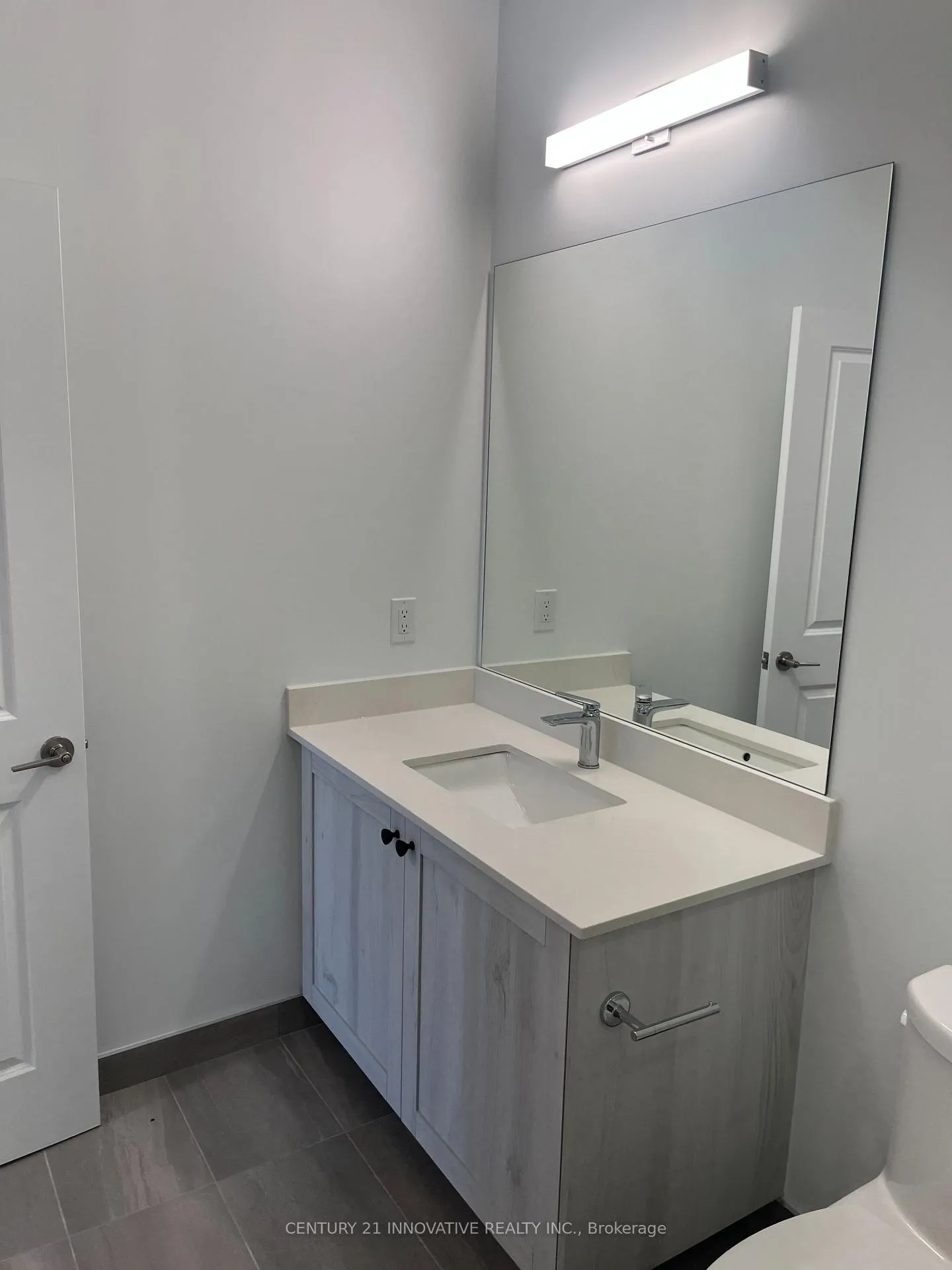 Photo 26 of Unit 412, 385 Arctic Red Drive, Oshawa, Windfields — HOMEH
