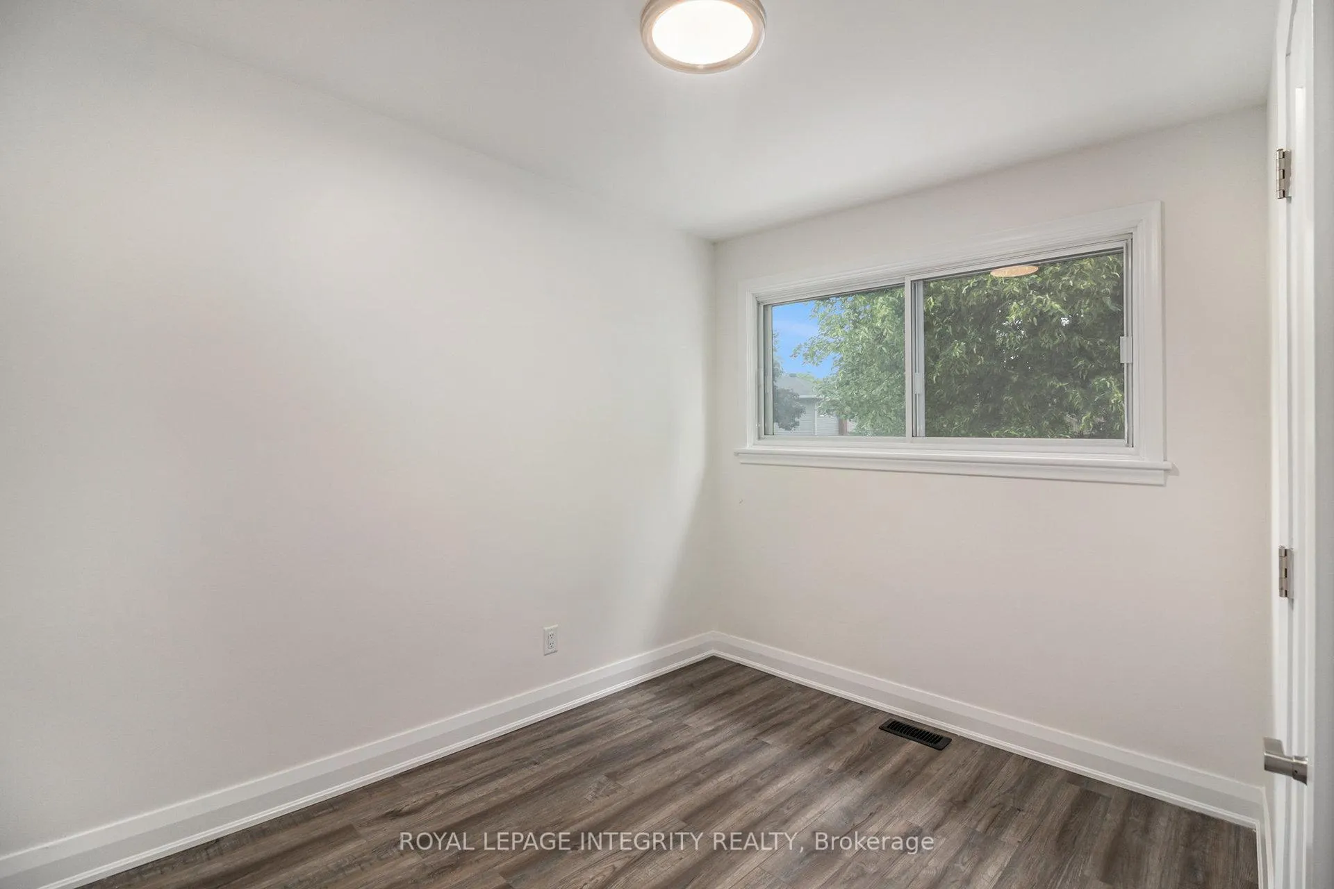 Photo 16 of 2389 Sheldon Avenue, Ottawa, Queensway Terrace South/Ridgeview — HOMEH
