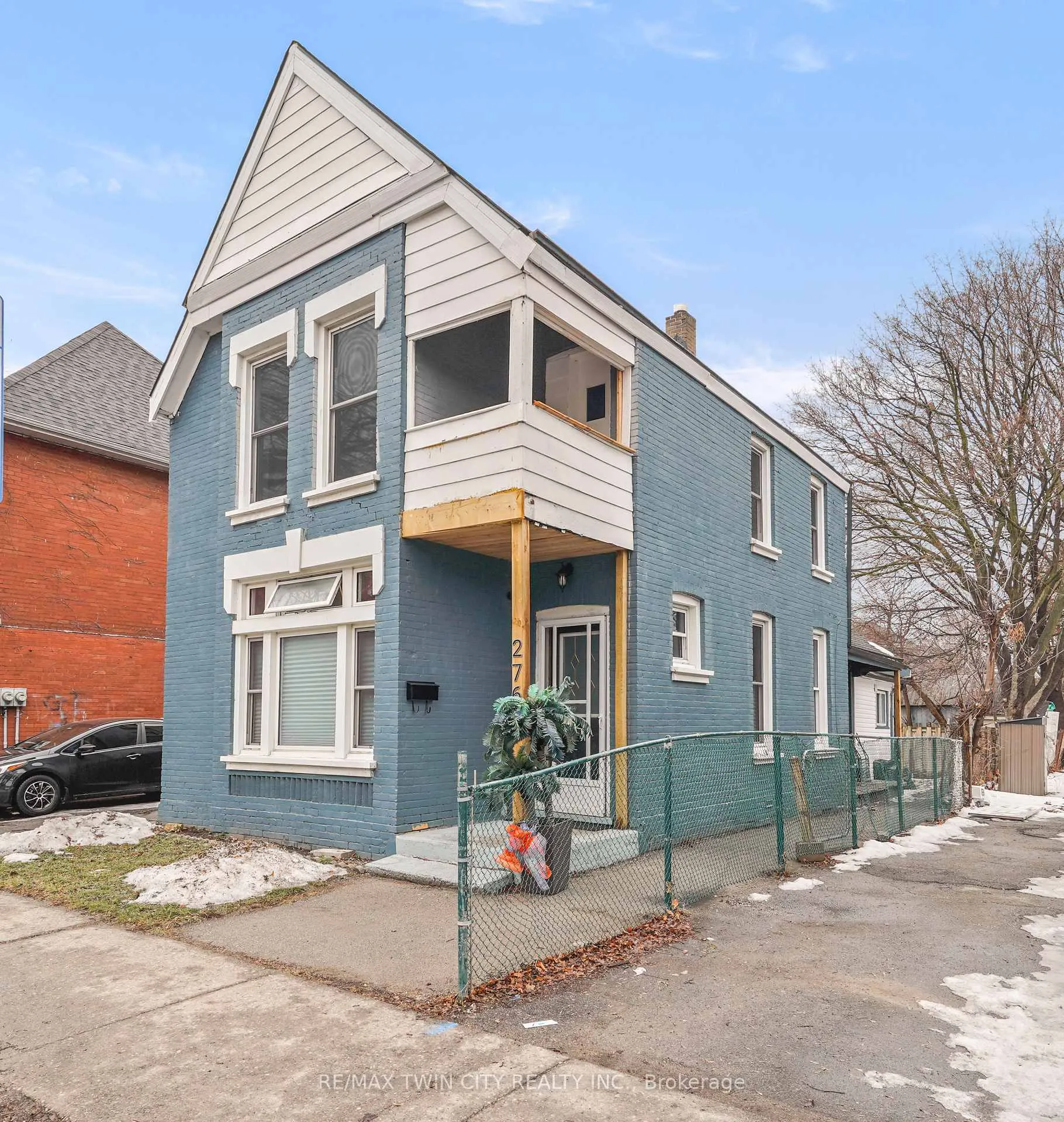 Front of 276 Dalhousie Street
