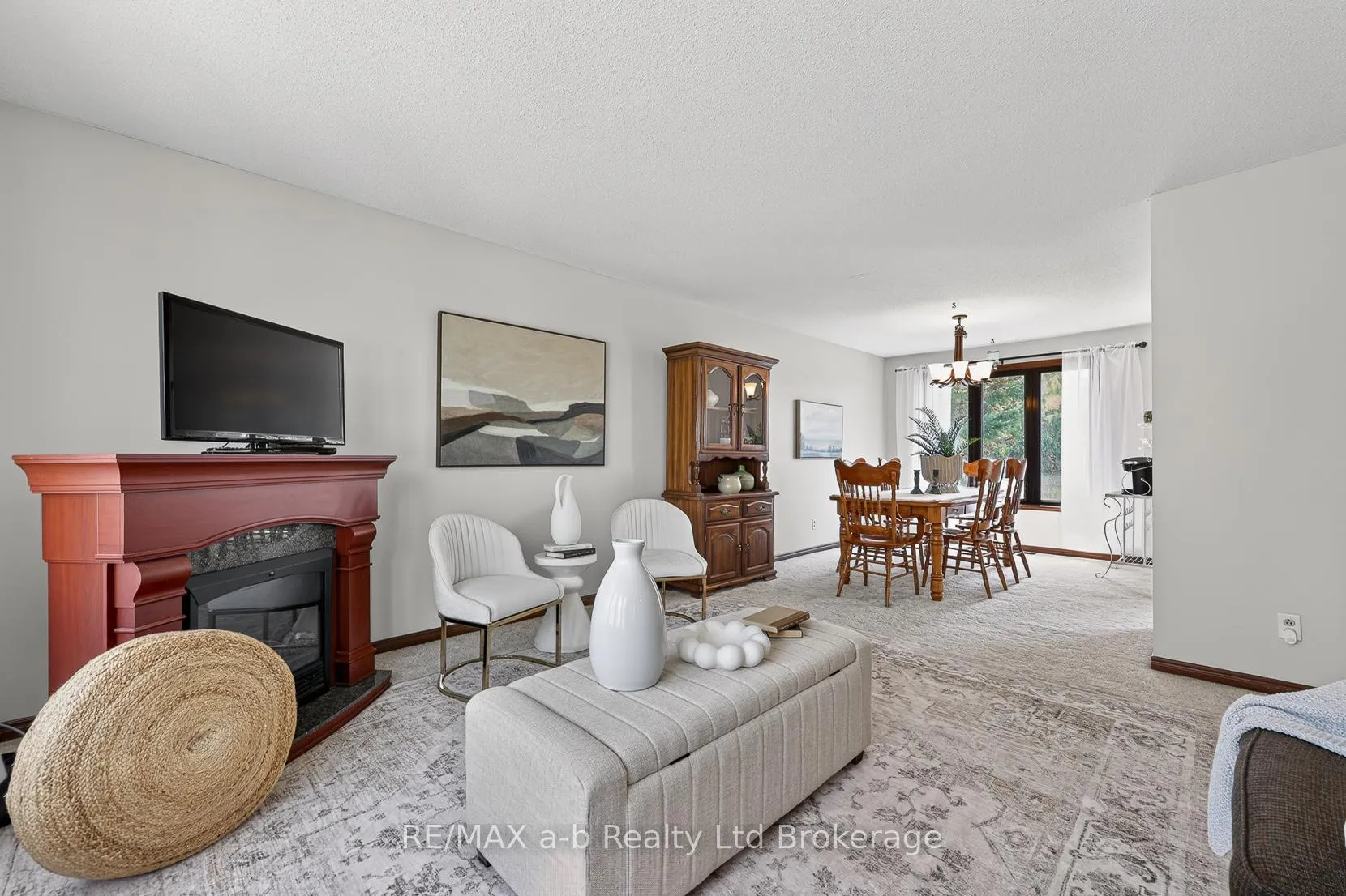 Photo 18 of 2487 Mossley Drive, Thames Centre, Mossley — HOMEH
