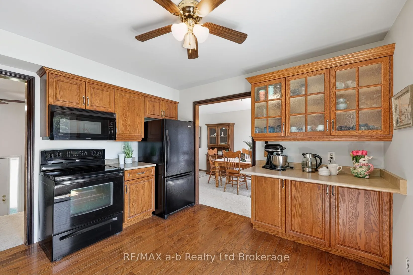 Photo 22 of 2487 Mossley Drive, Thames Centre, Mossley — HOMEH