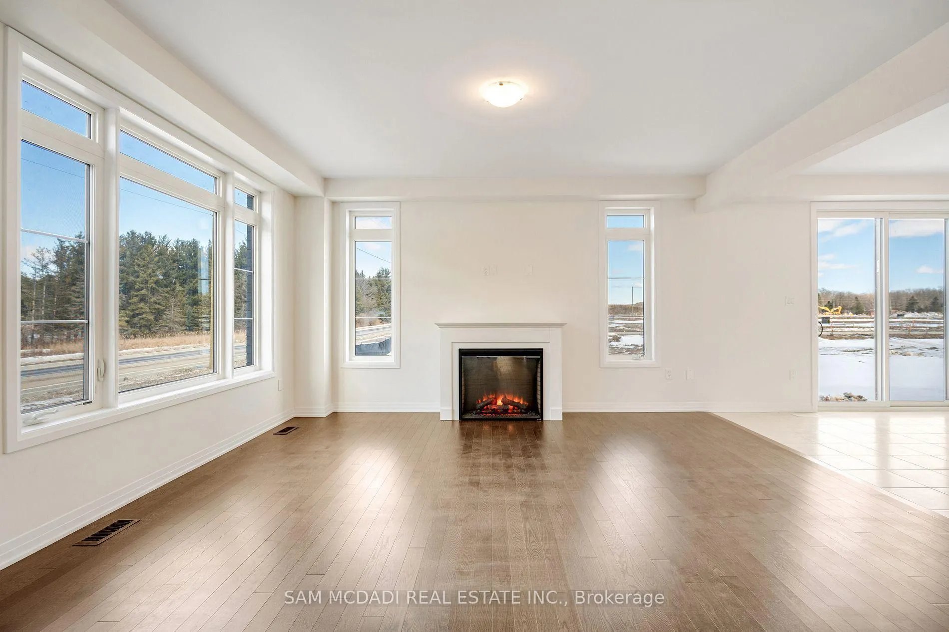 Photo 23 of 3 Blain Drive, Hamilton, Rural Glanbrook — HOMEH