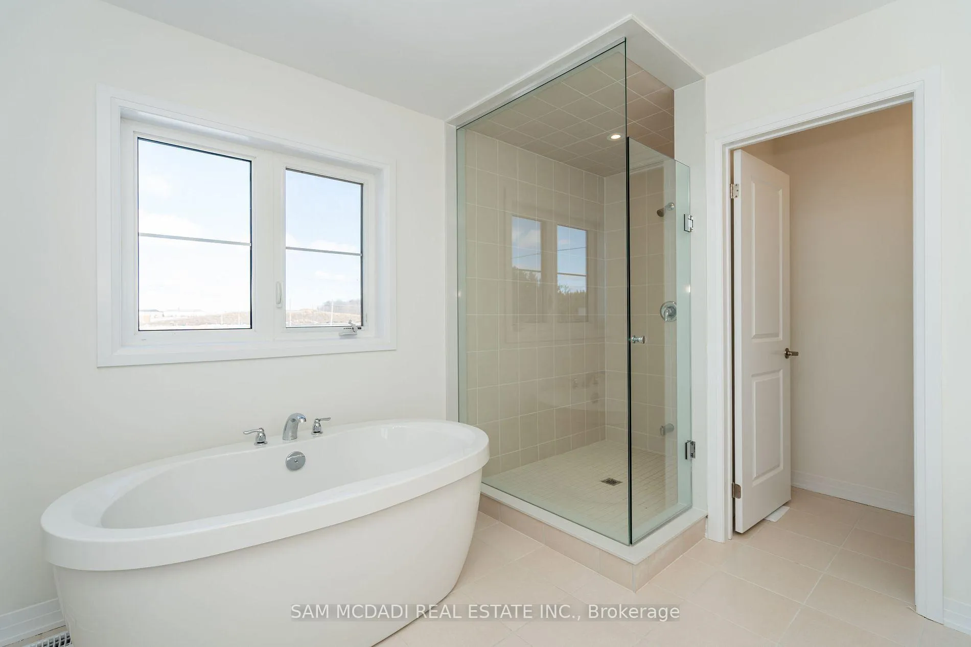 Photo 35 of 3 Blain Drive, Hamilton, Rural Glanbrook — HOMEH