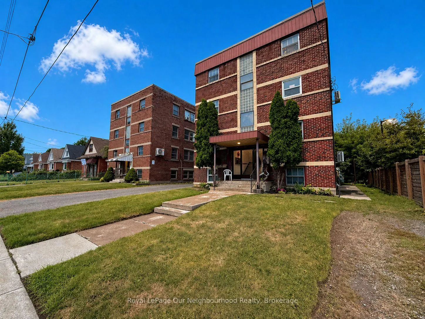 Photo 1 of Unit 1, 10 Crosthwaite Avenue S, Hamilton, Bartonville — HOMEH