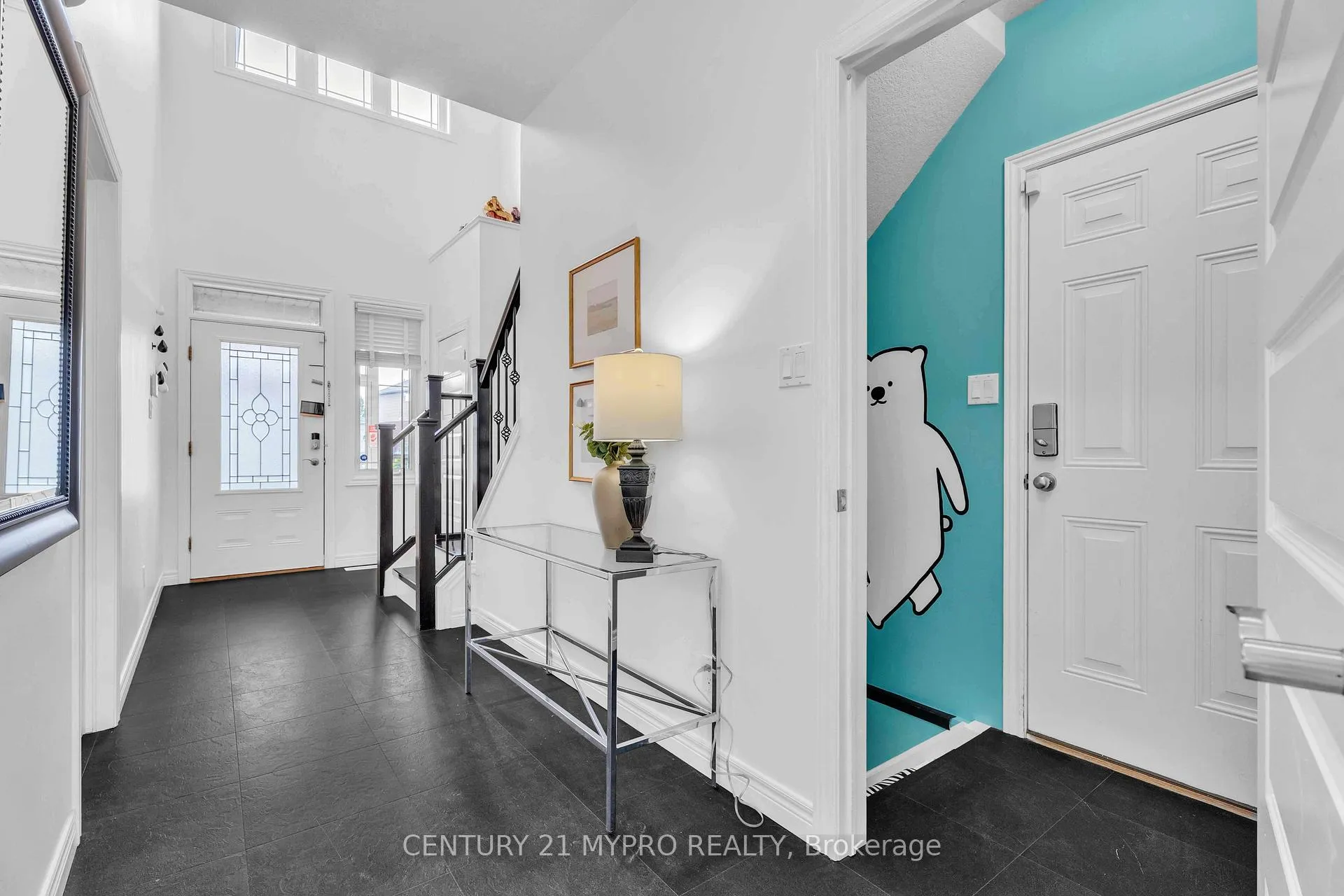 Photo 7 of 1036 Oakcrossing Road, London, North M — HOMEH