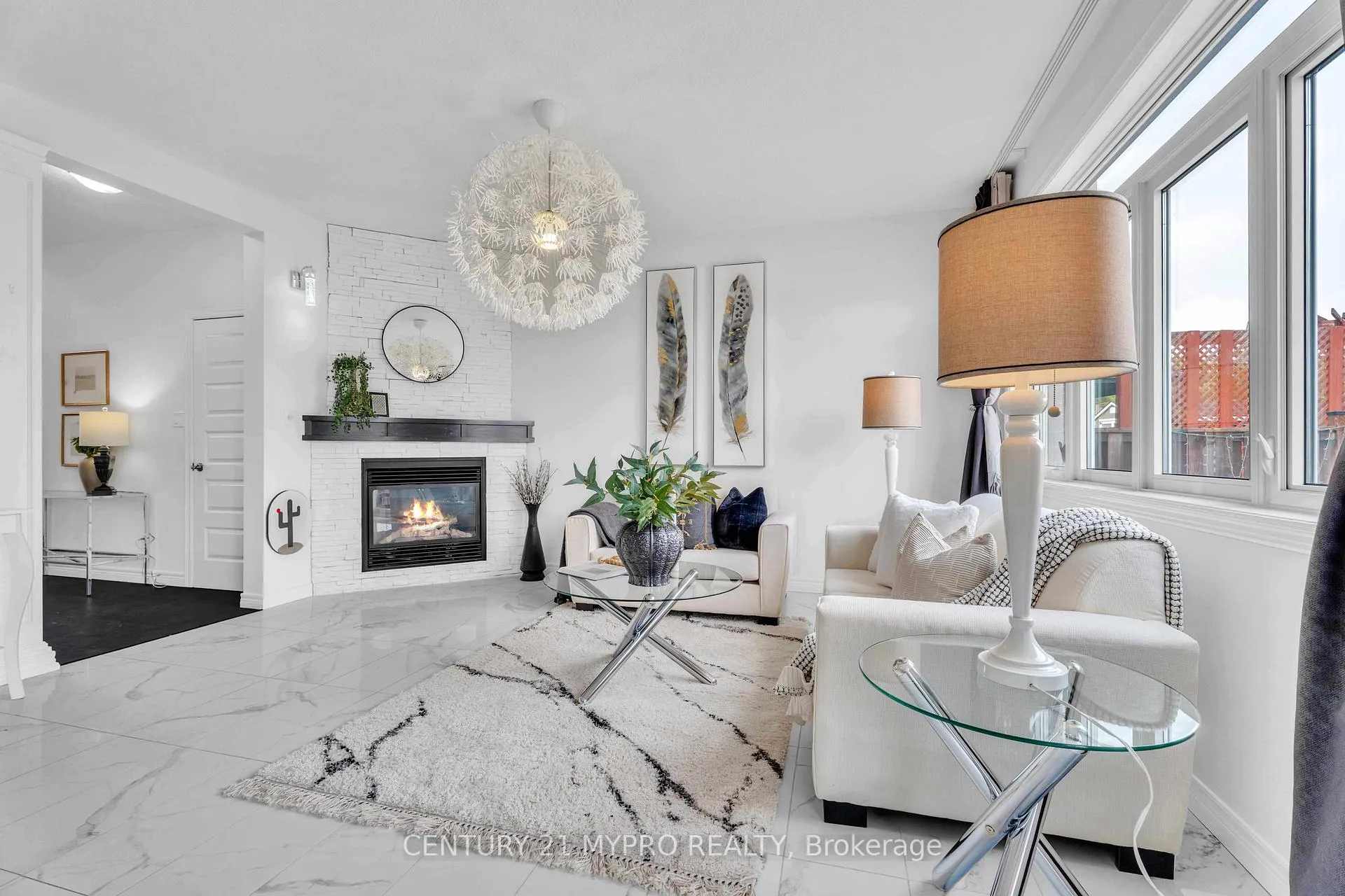 Photo 9 of 1036 Oakcrossing Road, London, North M — HOMEH