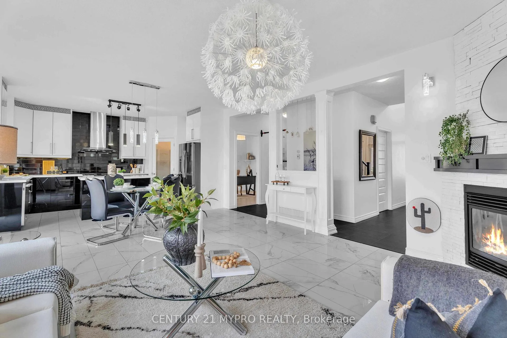 Photo 10 of 1036 Oakcrossing Road, London, North M — HOMEH