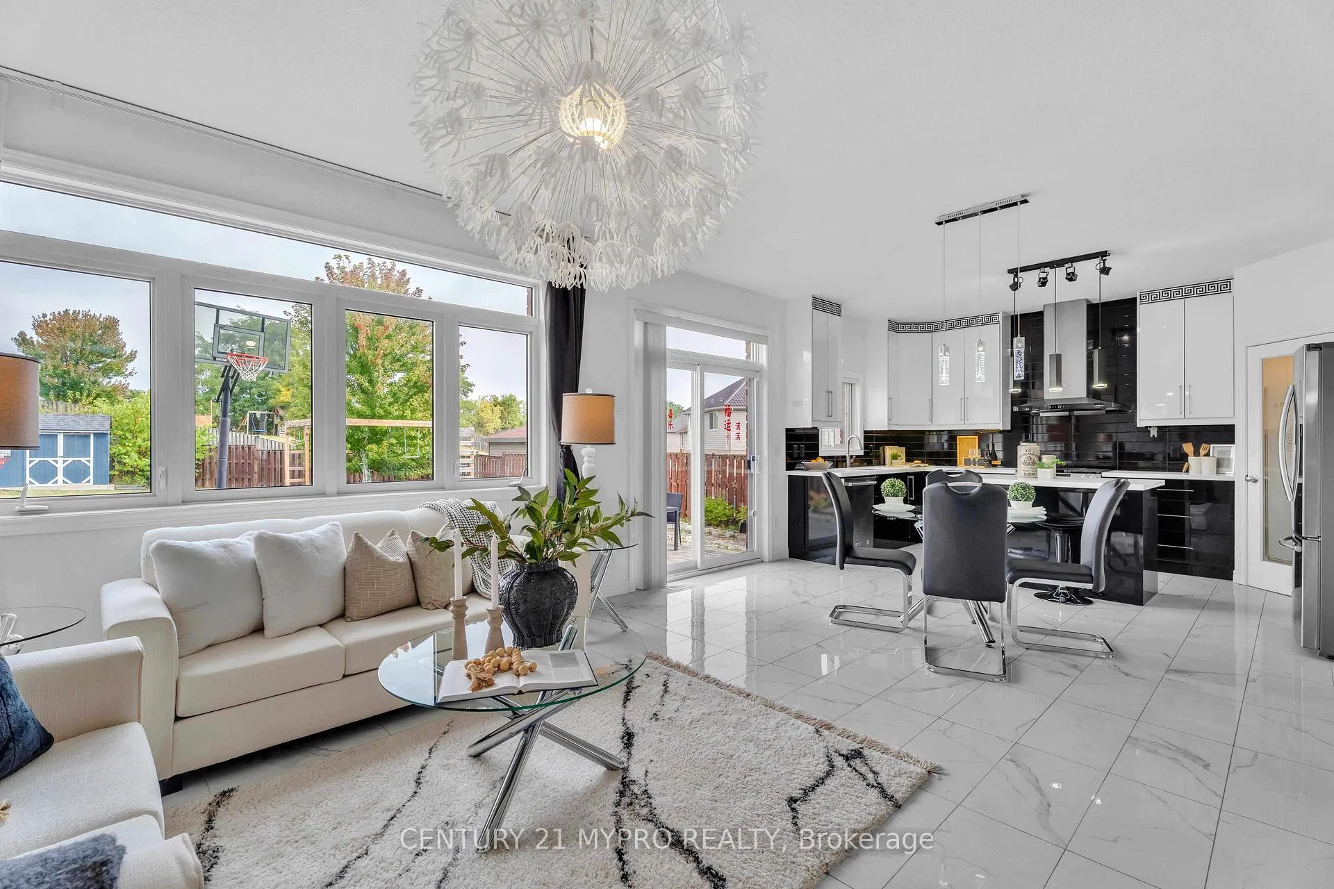 Photo 11 of 1036 Oakcrossing Road, London, North M — HOMEH
