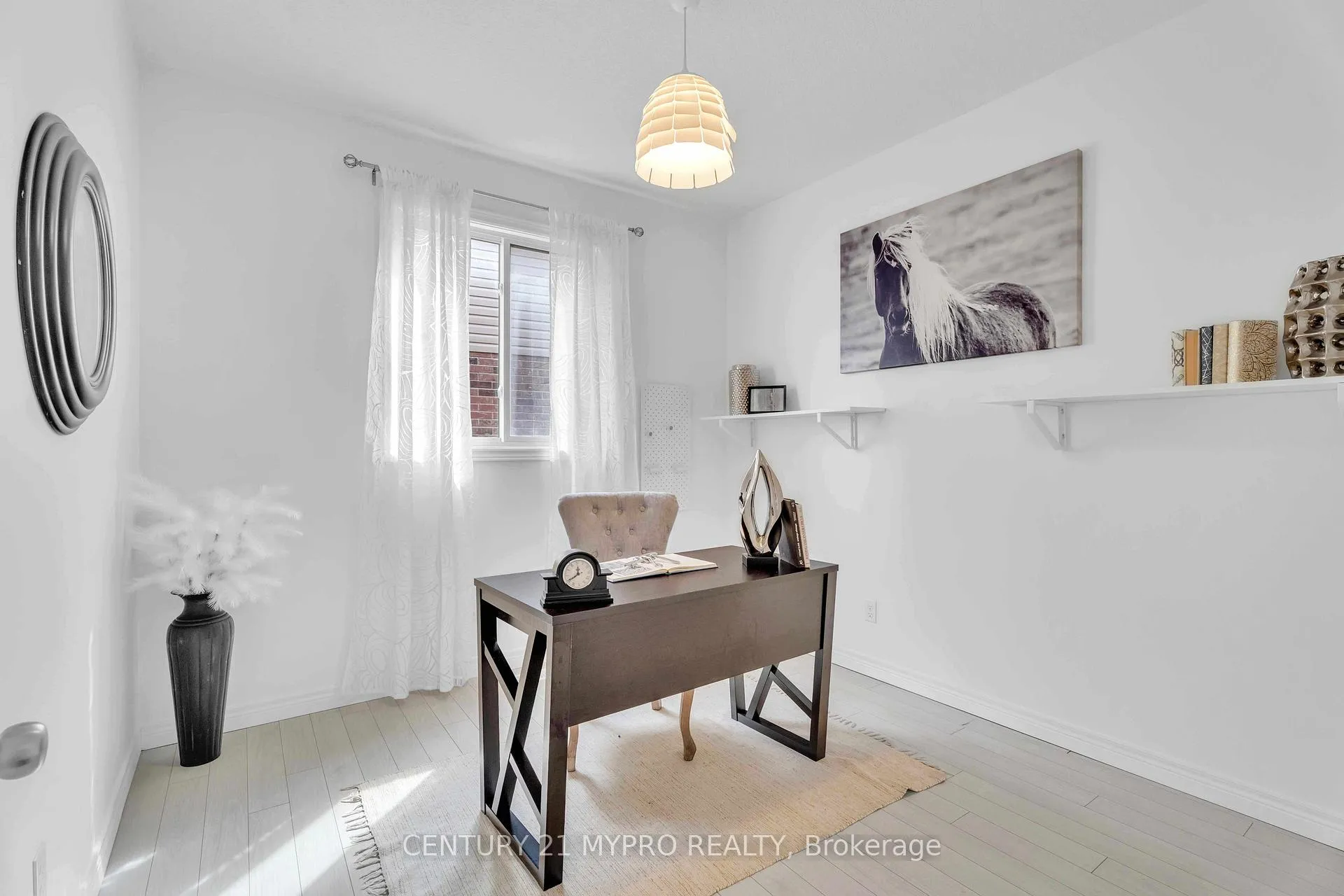 Photo 18 of 1036 Oakcrossing Road, London, North M — HOMEH