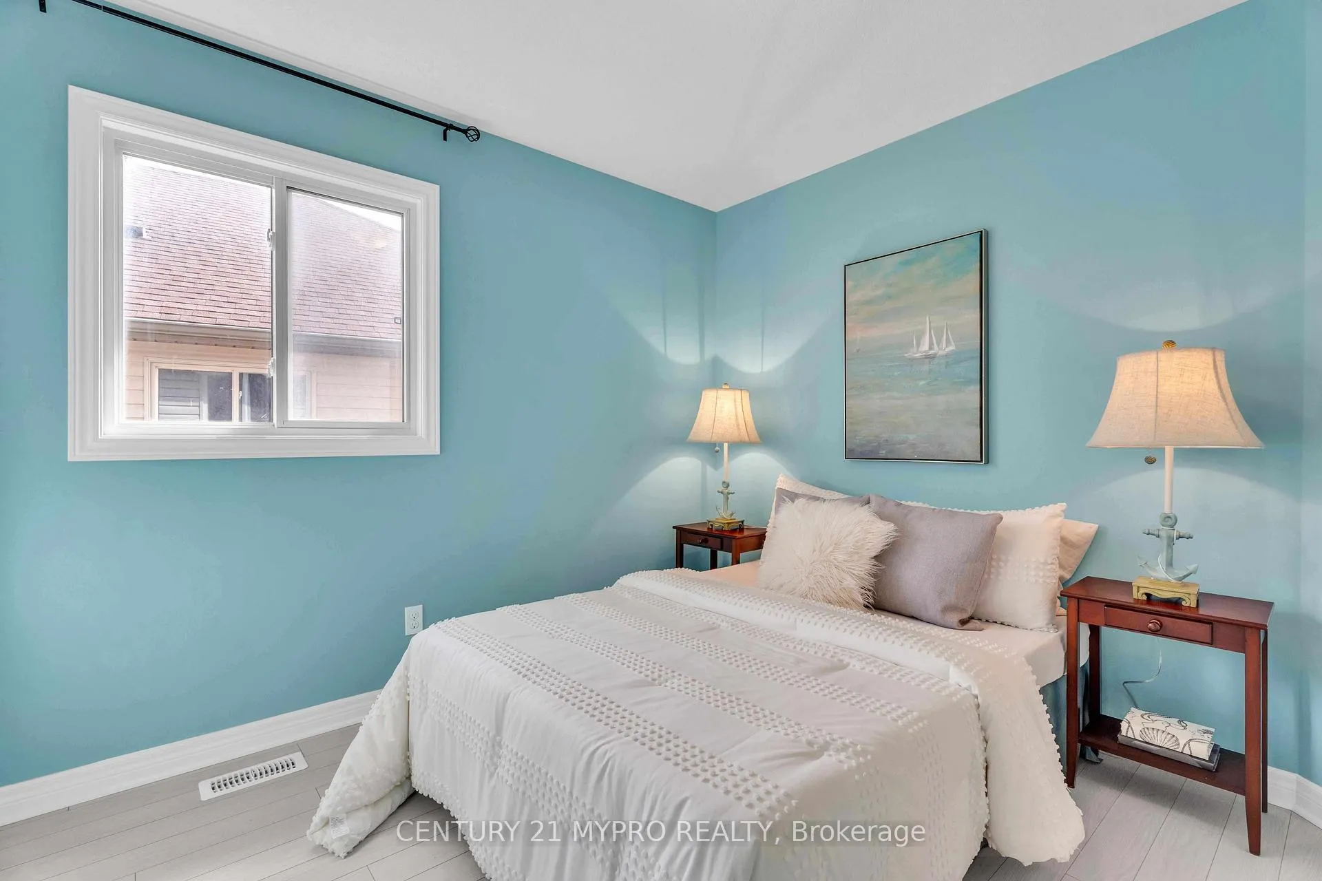 Photo 27 of 1036 Oakcrossing Road, London, North M — HOMEH