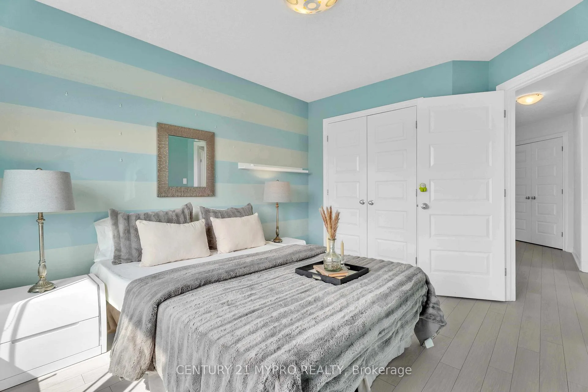 Photo 32 of 1036 Oakcrossing Road, London, North M — HOMEH