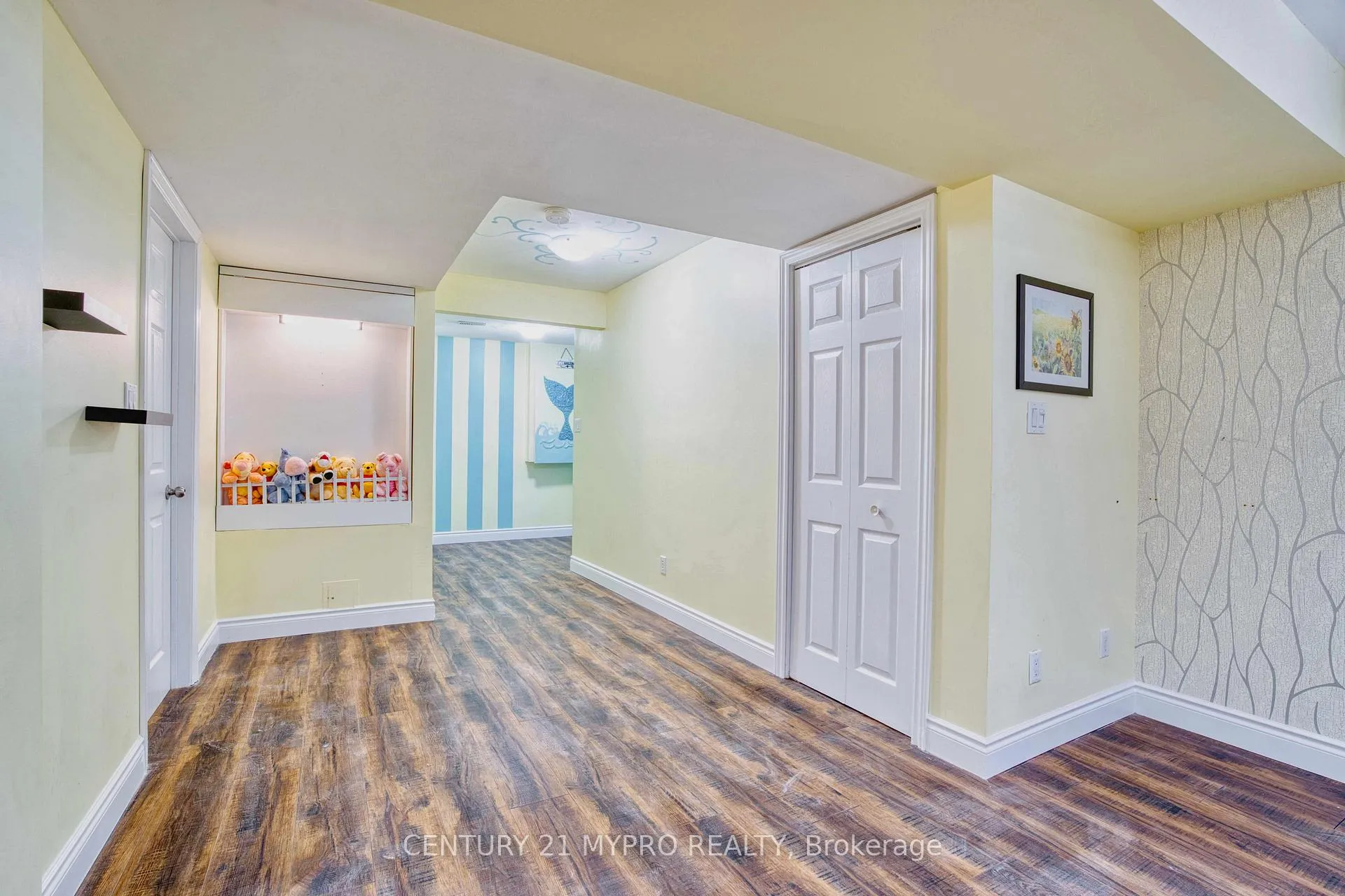 Photo 36 of 1036 Oakcrossing Road, London, North M — HOMEH