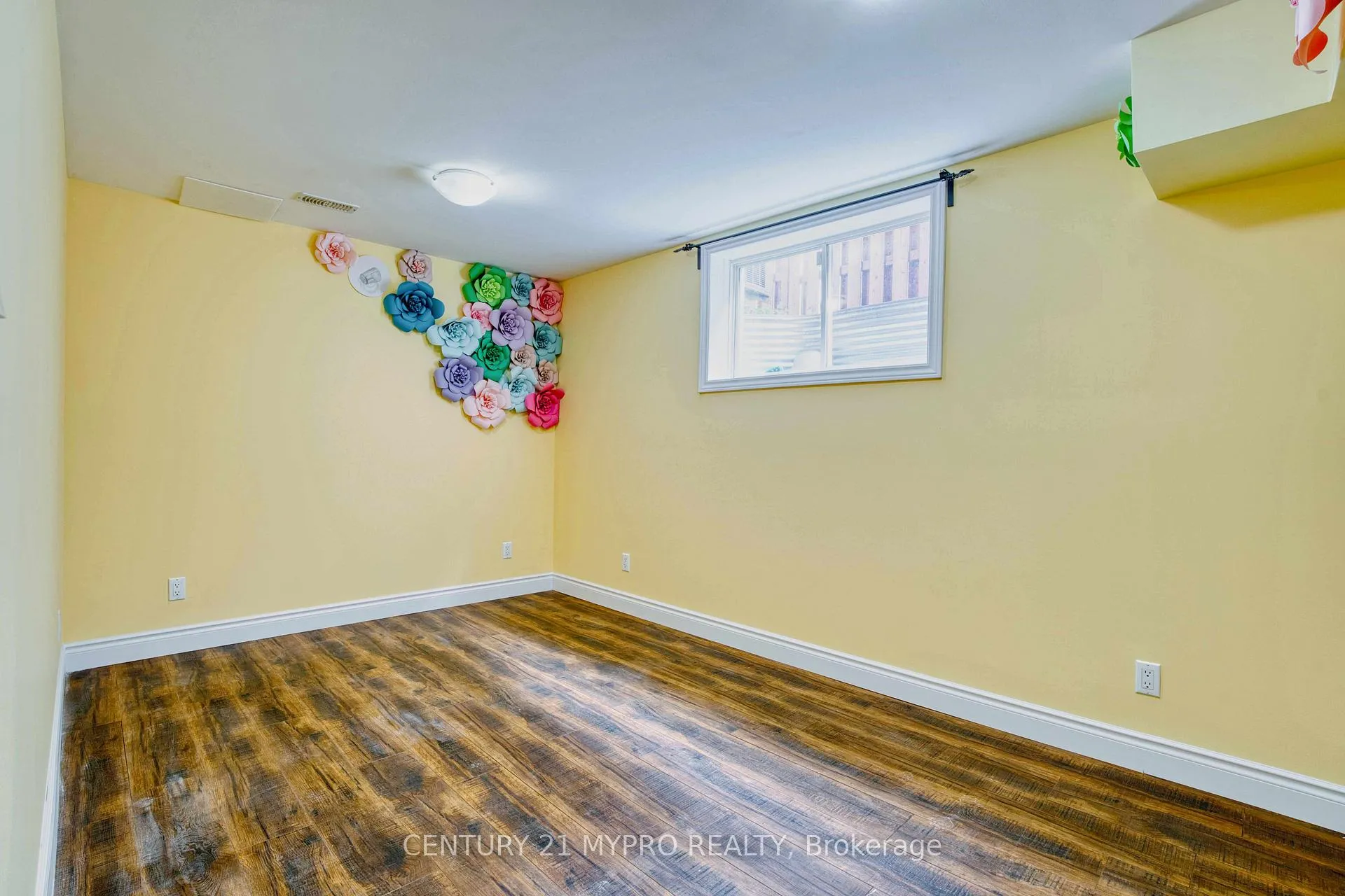 Photo 41 of 1036 Oakcrossing Road, London, North M — HOMEH