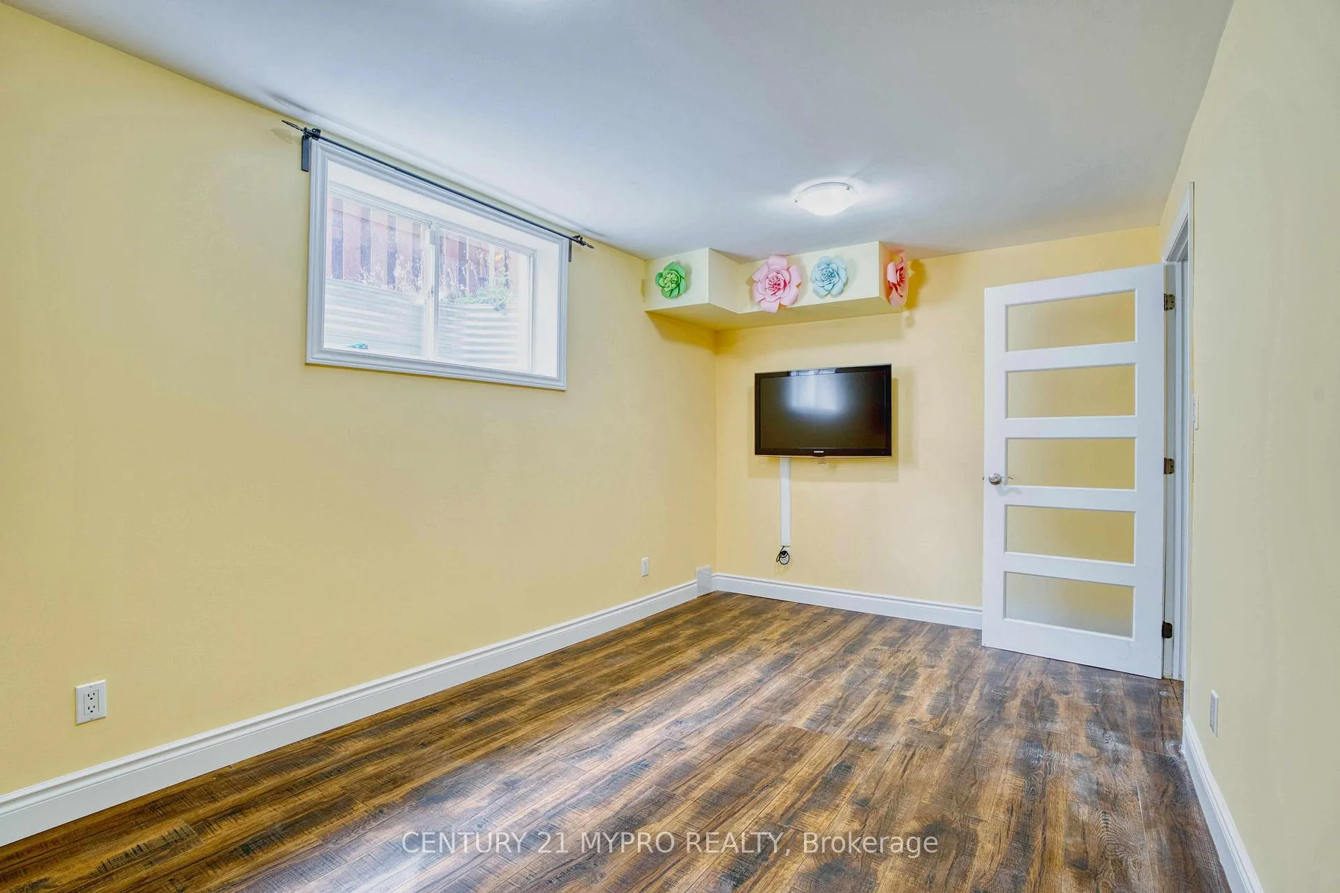 Photo 42 of 1036 Oakcrossing Road, London, North M — HOMEH
