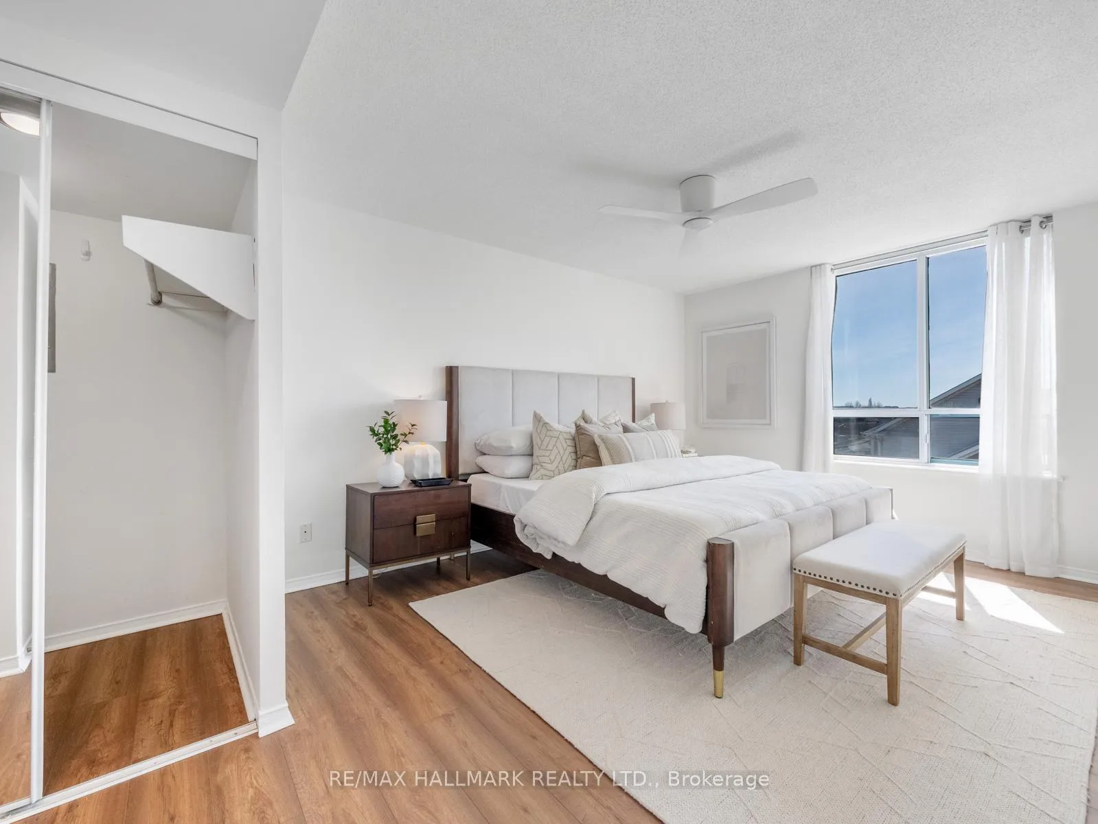Photo 19 of Unit 403, 1797 Queen Street E, Toronto, The Beaches — HOMEH