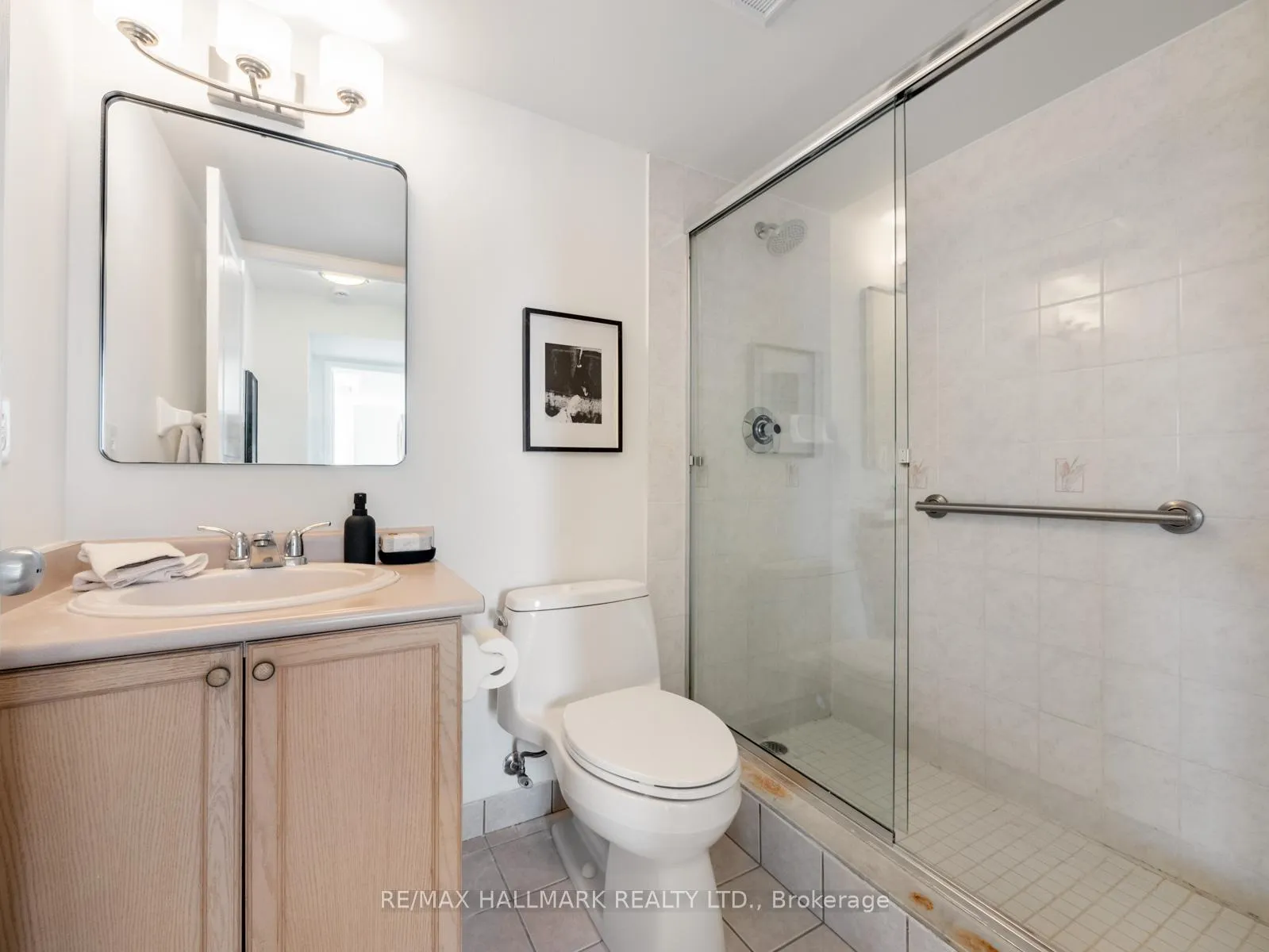 Photo 26 of Unit 403, 1797 Queen Street E, Toronto, The Beaches — HOMEH