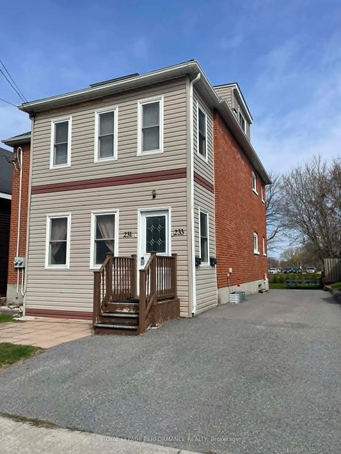 Photo 2 of 231-233 Fifth Street E, Cornwall — HOMEH