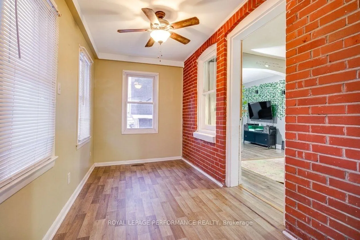 Photo 20 of 231-233 Fifth Street E, Cornwall — HOMEH
