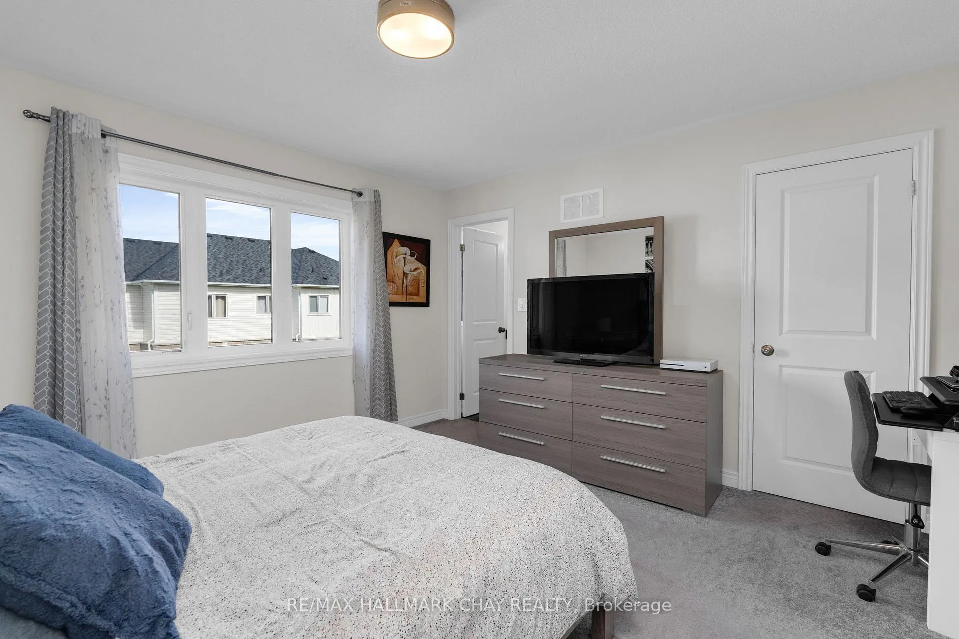 Photo 16 of 46 Clifford Crescent, New Tecumseth, Tottenham — HOMEH