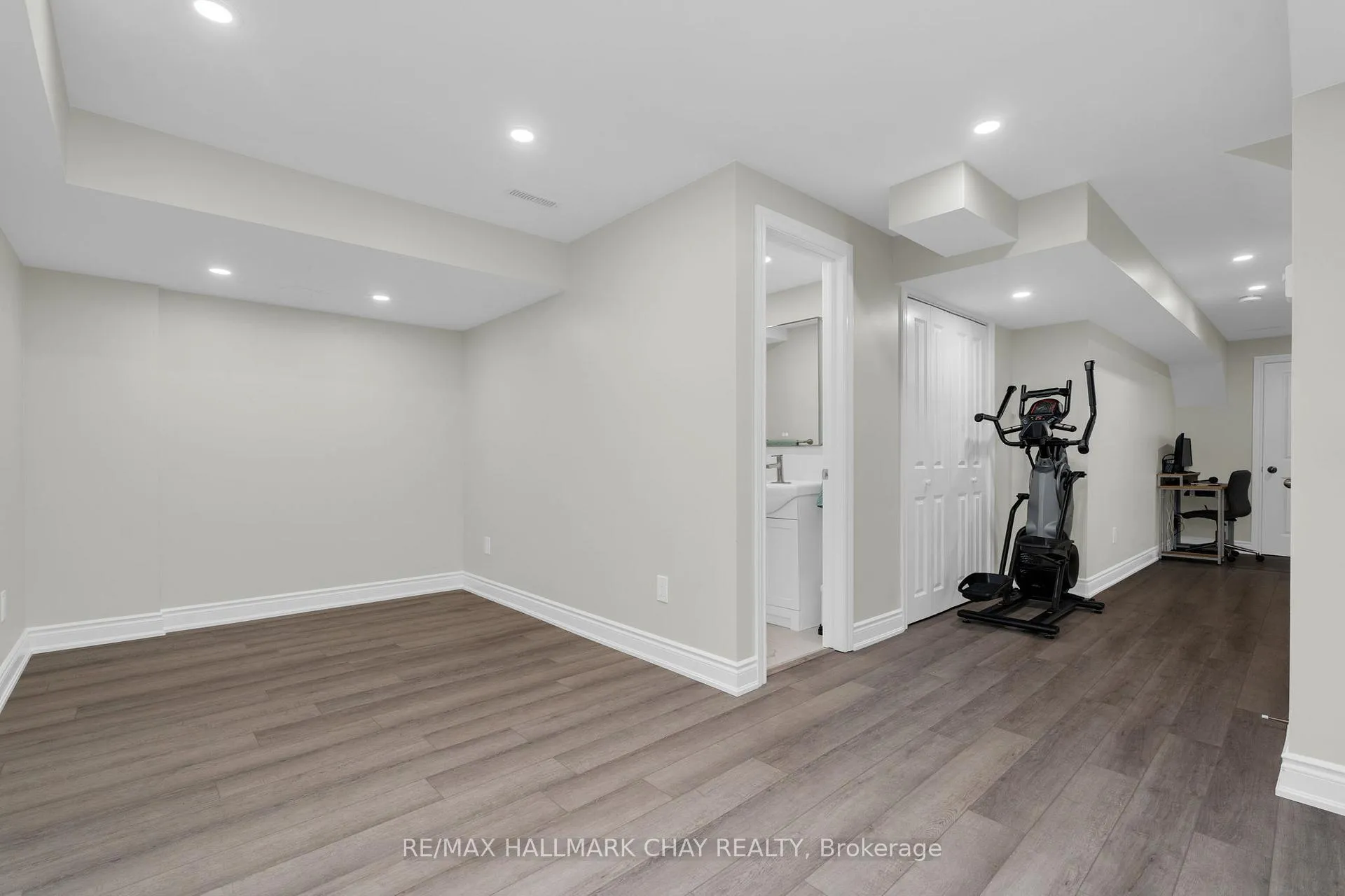 Photo 24 of 46 Clifford Crescent, New Tecumseth, Tottenham — HOMEH