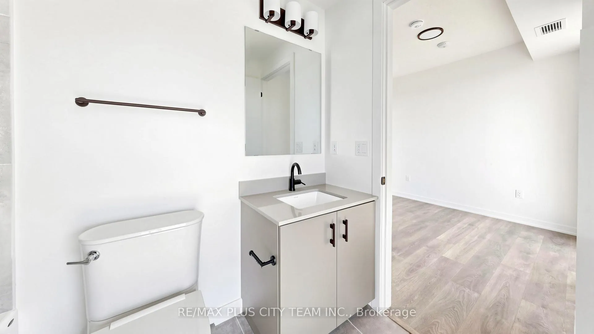 Photo 12 of Unit d1210, 4878 Powers Common, Burlington, Alton — HOMEH