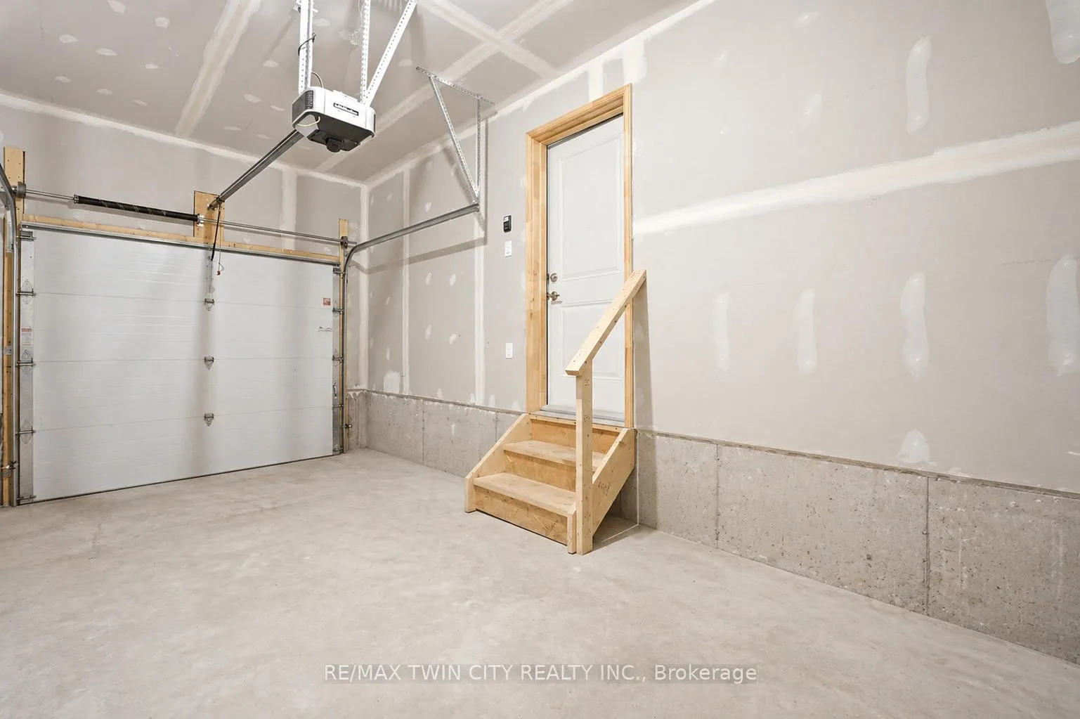 Photo 24 of Unit 84, 143 Elgin Street, Cambridge — HOMEH