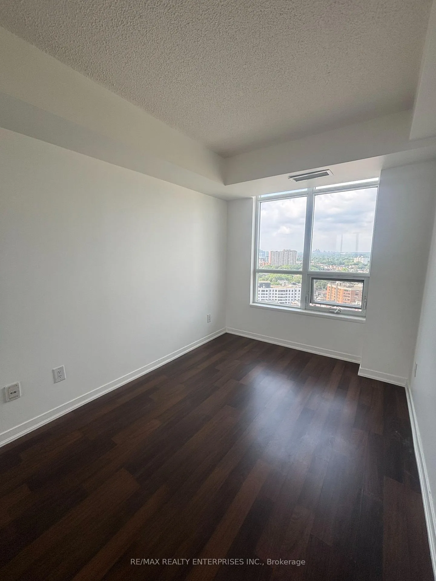 Photo 7 of Unit 2009, 38 Joe Shuster Way, Toronto, South Parkdale — HOMEH