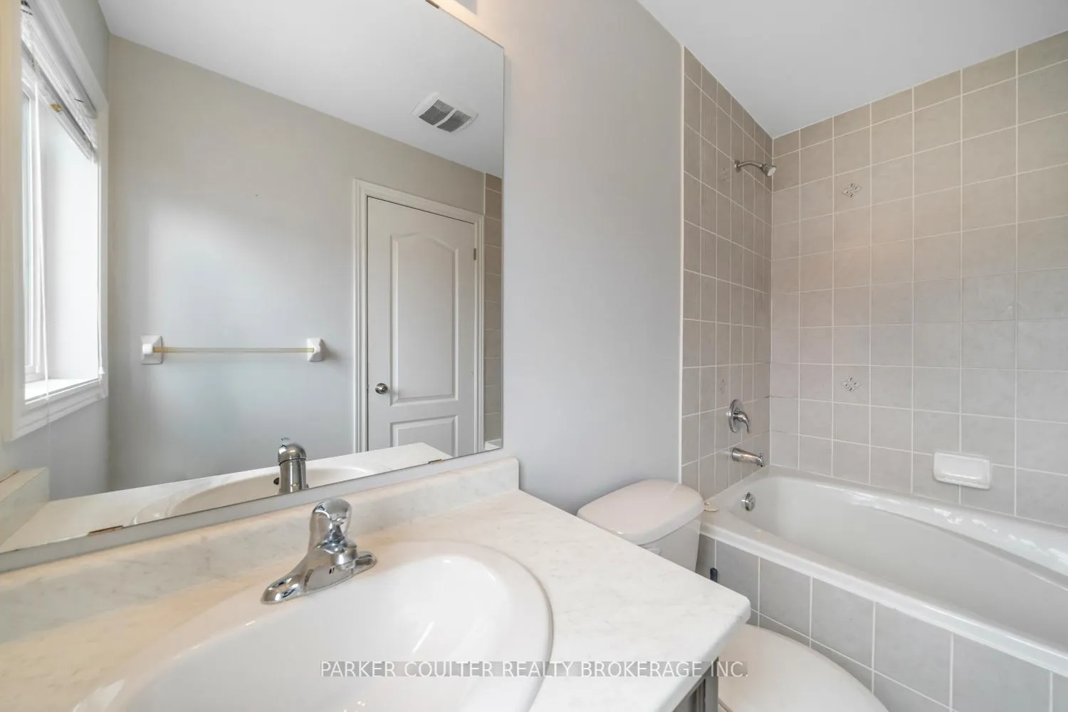 Photo 14 of 829 O'Reilly Crescent, Shelburne — HOMEH