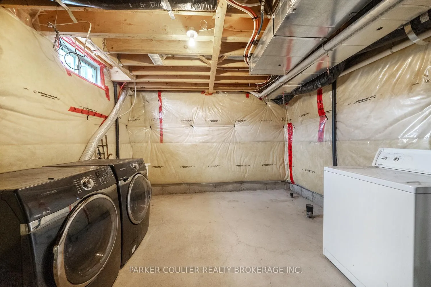 Photo 19 of 829 O'Reilly Crescent, Shelburne — HOMEH