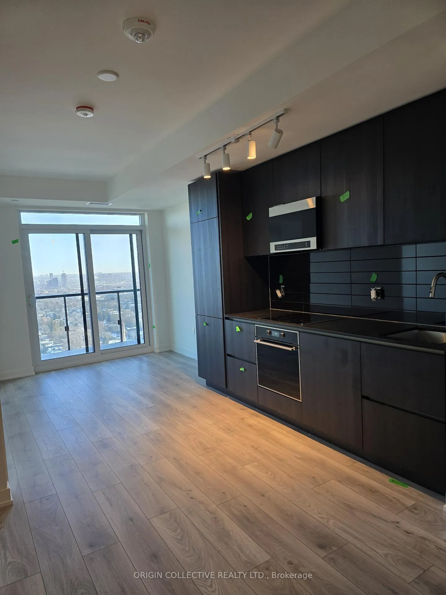 Photo 4 of Unit 2310, 110 Broadway Avenue, Toronto, Mount Pleasant West — HOMEH