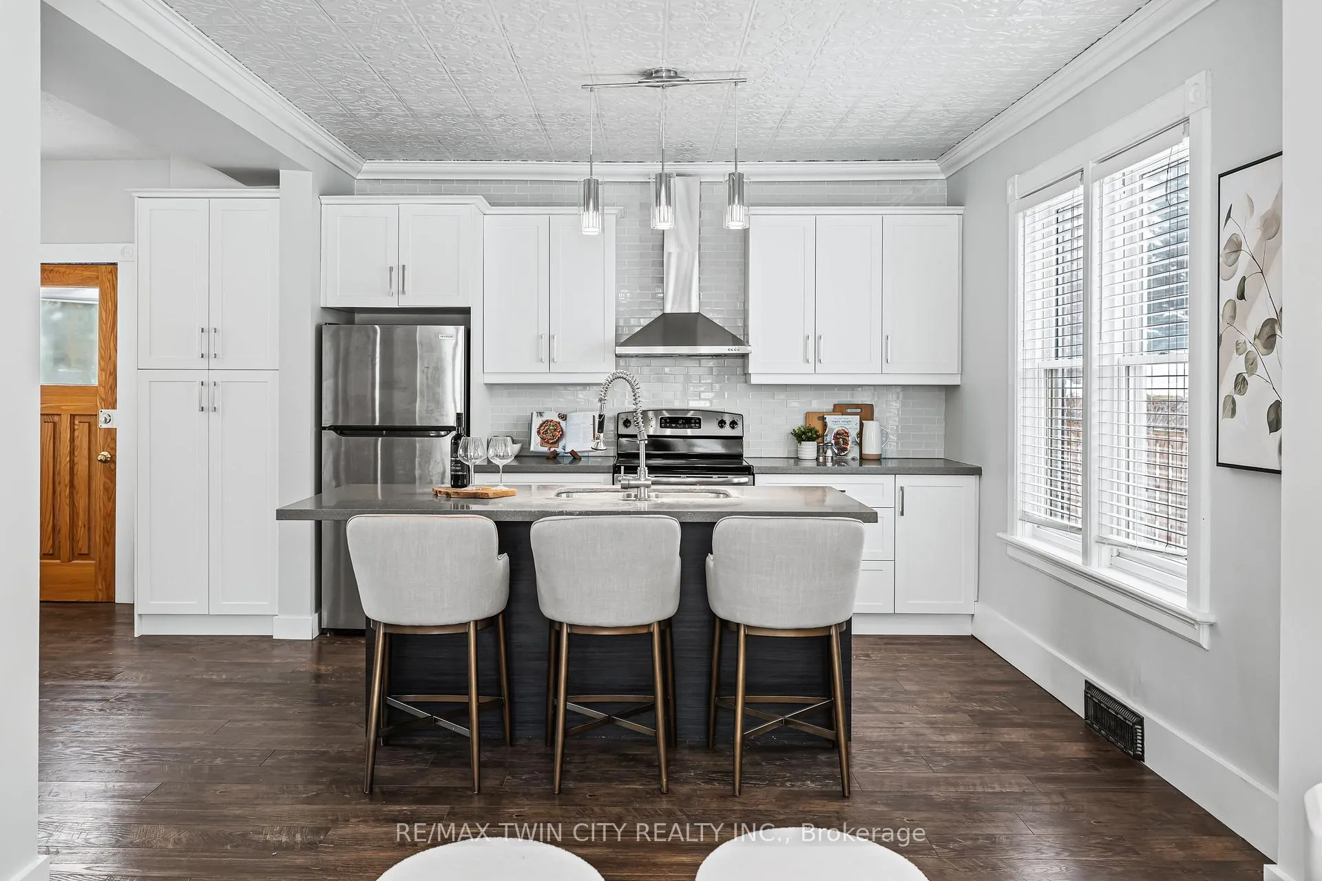 Photo 13 of 11 Heins Avenue, Kitchener — HOMEH