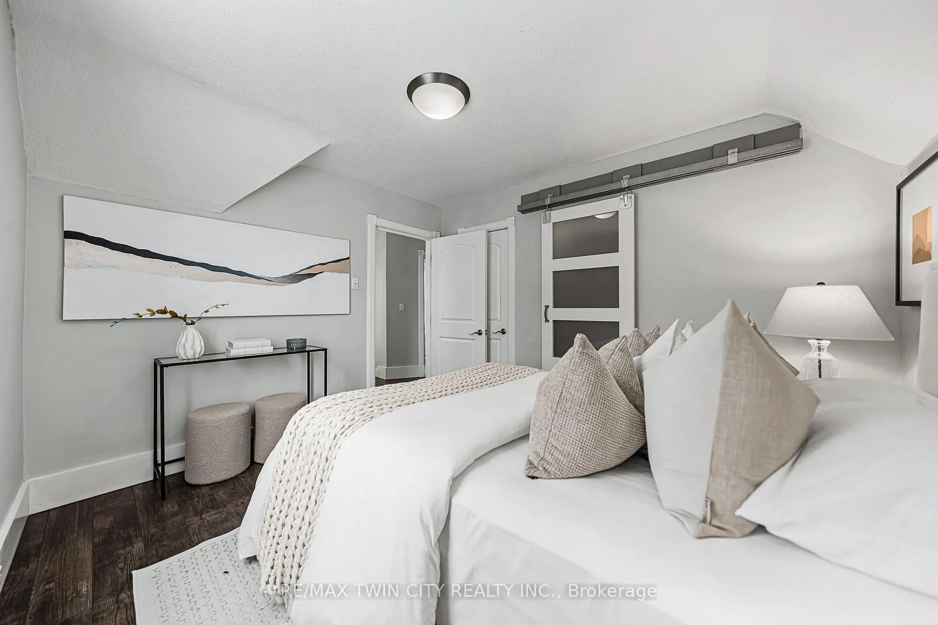 Photo 29 of 11 Heins Avenue, Kitchener — HOMEH