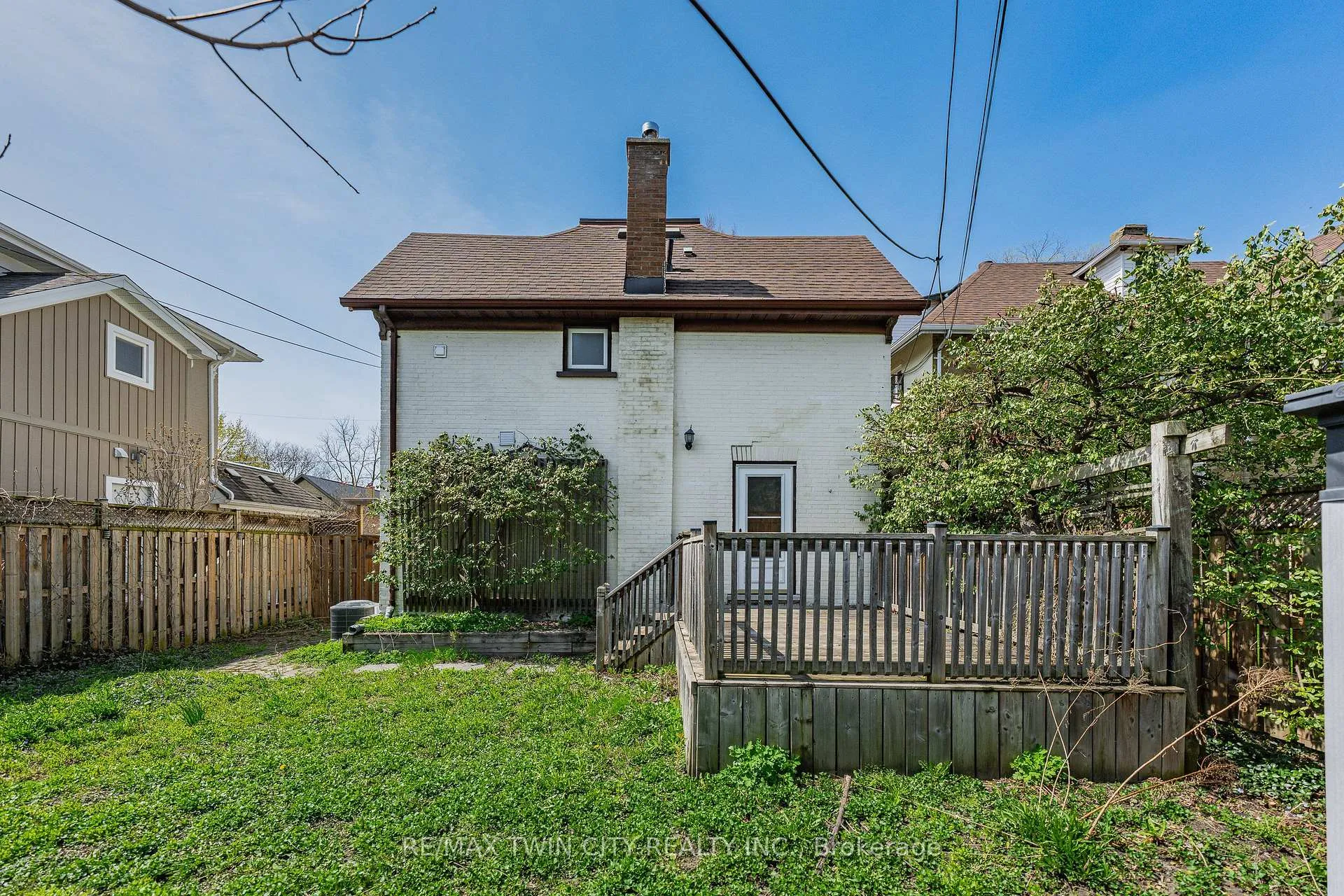 Photo 38 of 11 Heins Avenue, Kitchener — HOMEH