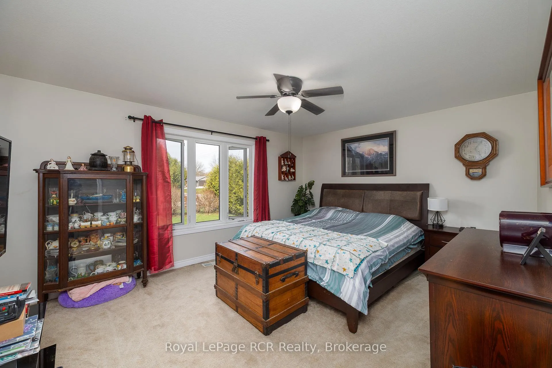 Photo 16 of 123 Douglas Street, Chatsworth — HOMEH