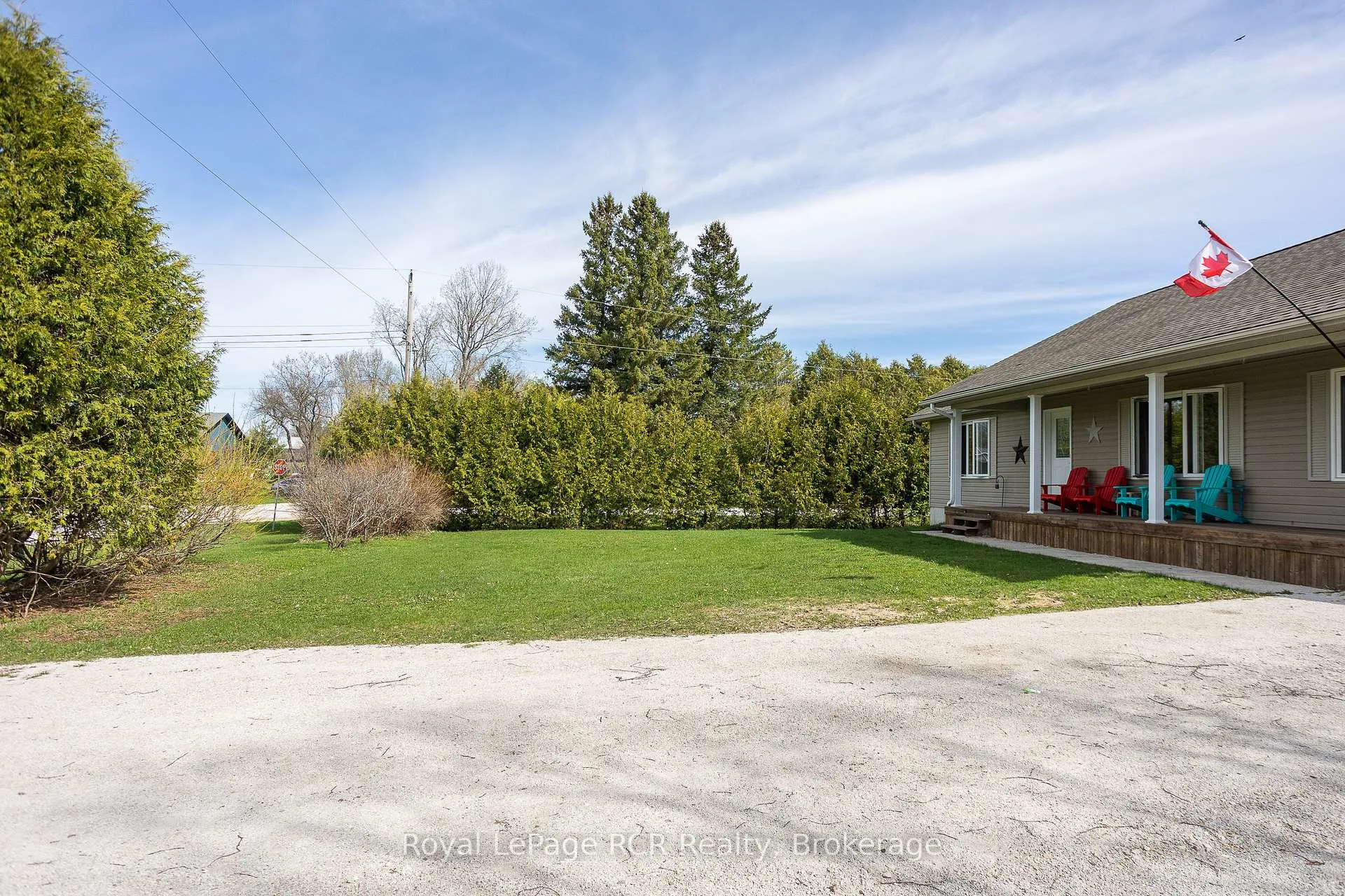 Photo 32 of 123 Douglas Street, Chatsworth — HOMEH
