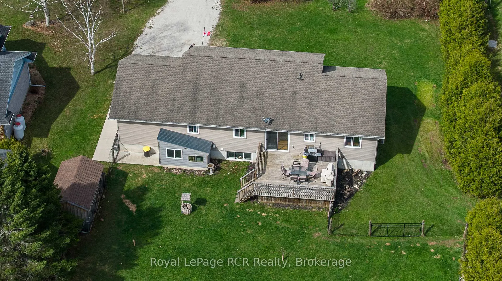 Photo 41 of 123 Douglas Street, Chatsworth — HOMEH