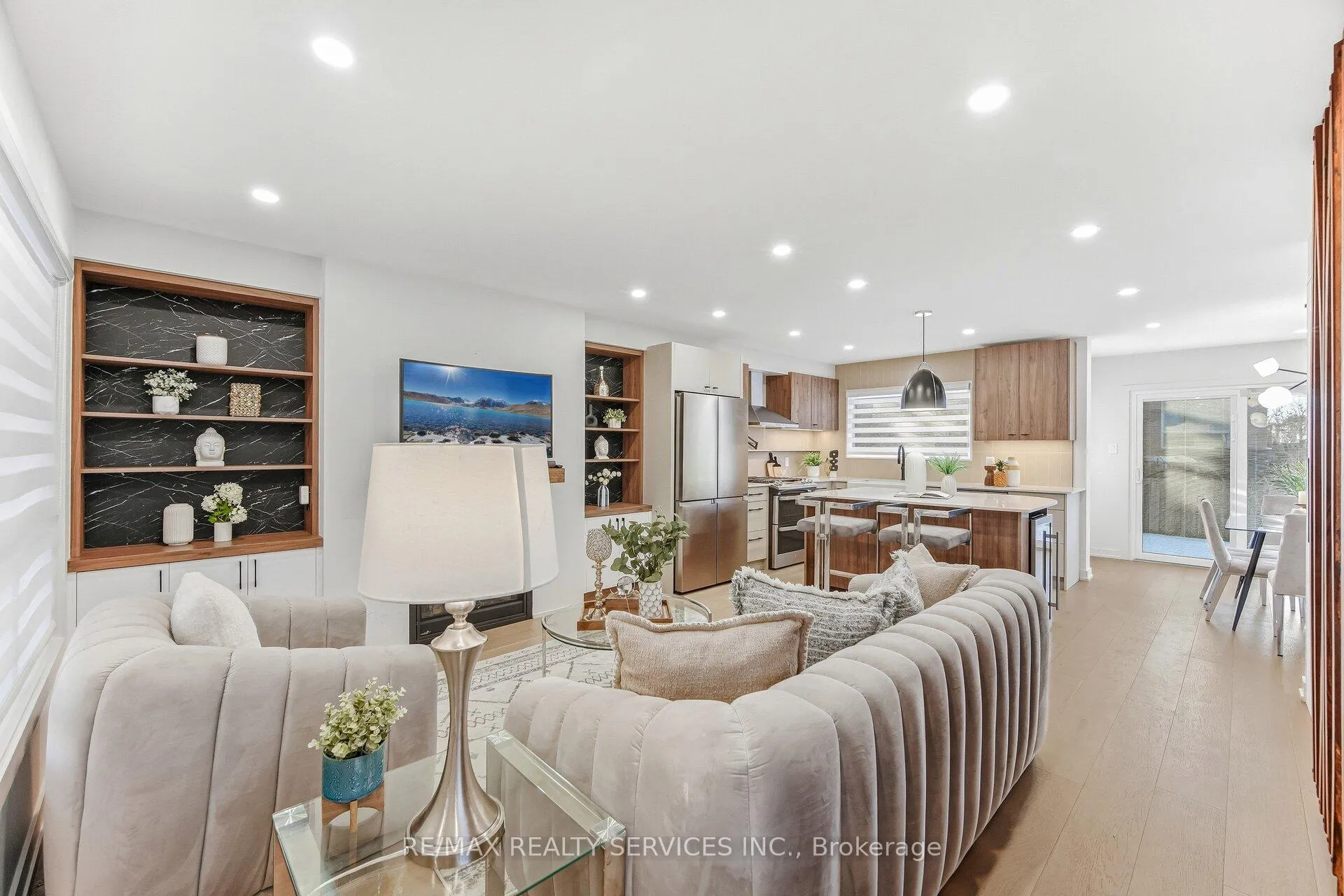 Photo 7 of 42 Frontier Pt Way, Scarborough, Malvern — HOMEH