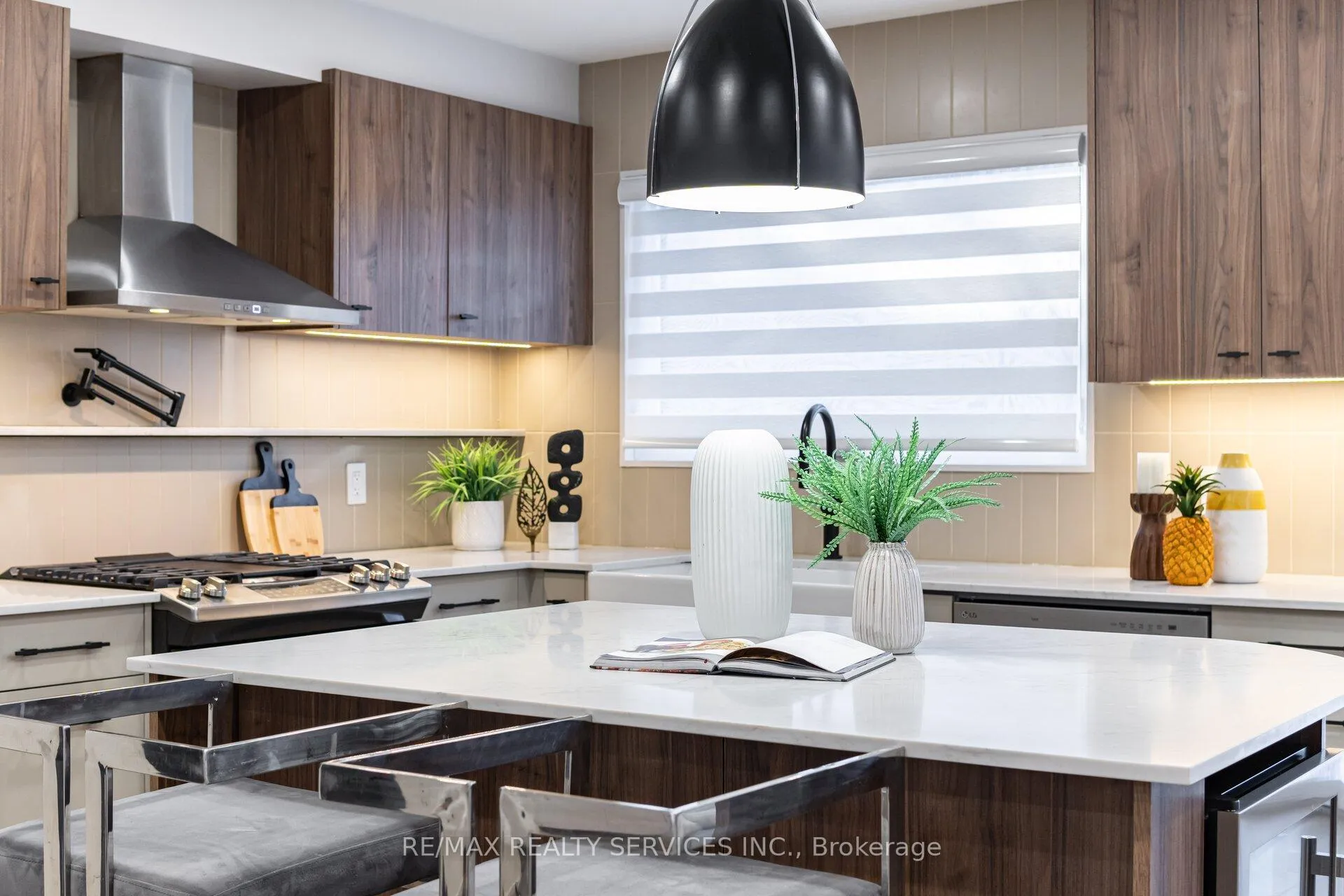 Photo 15 of 42 Frontier Pt Way, Scarborough, Malvern — HOMEH