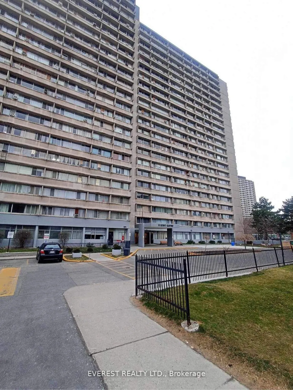 Front of Unit 1406, 10 Sunny Glenway