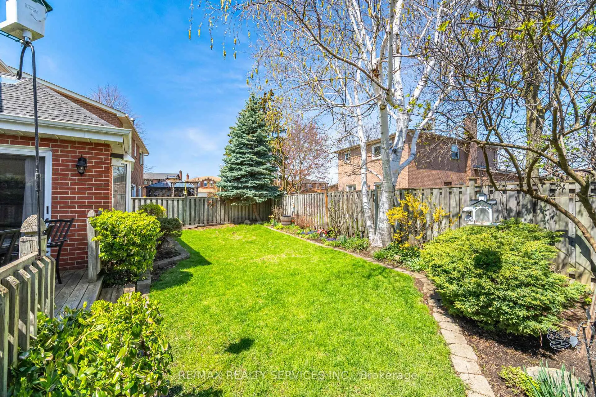 Photo 26 of 37 Stillwater Crescent, Brampton, Brampton West — HOMEH
