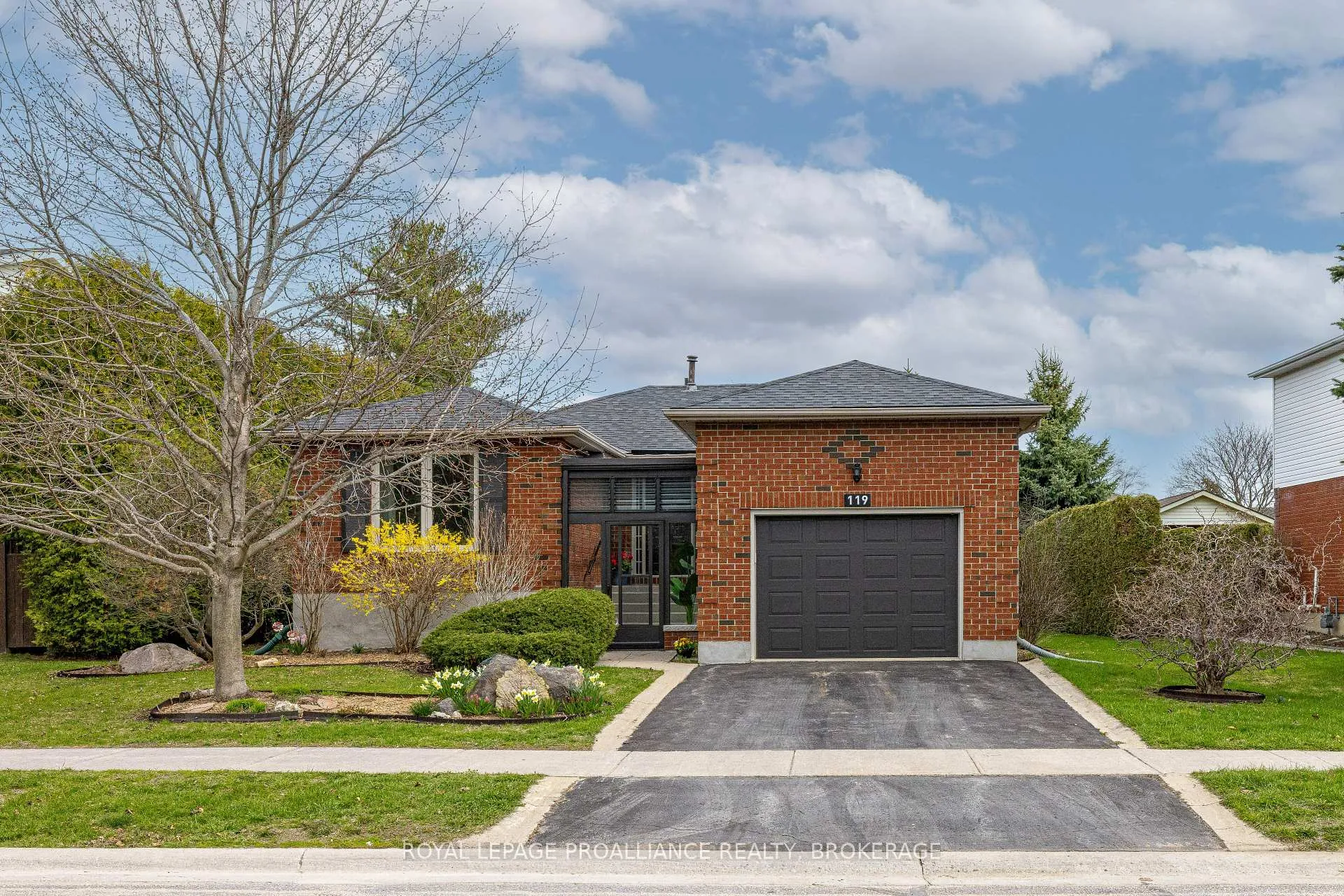 Photo 1 of 119 Greenlees Drive, Kingston, Kingston East (Incl Barret Crt) — HOMEH