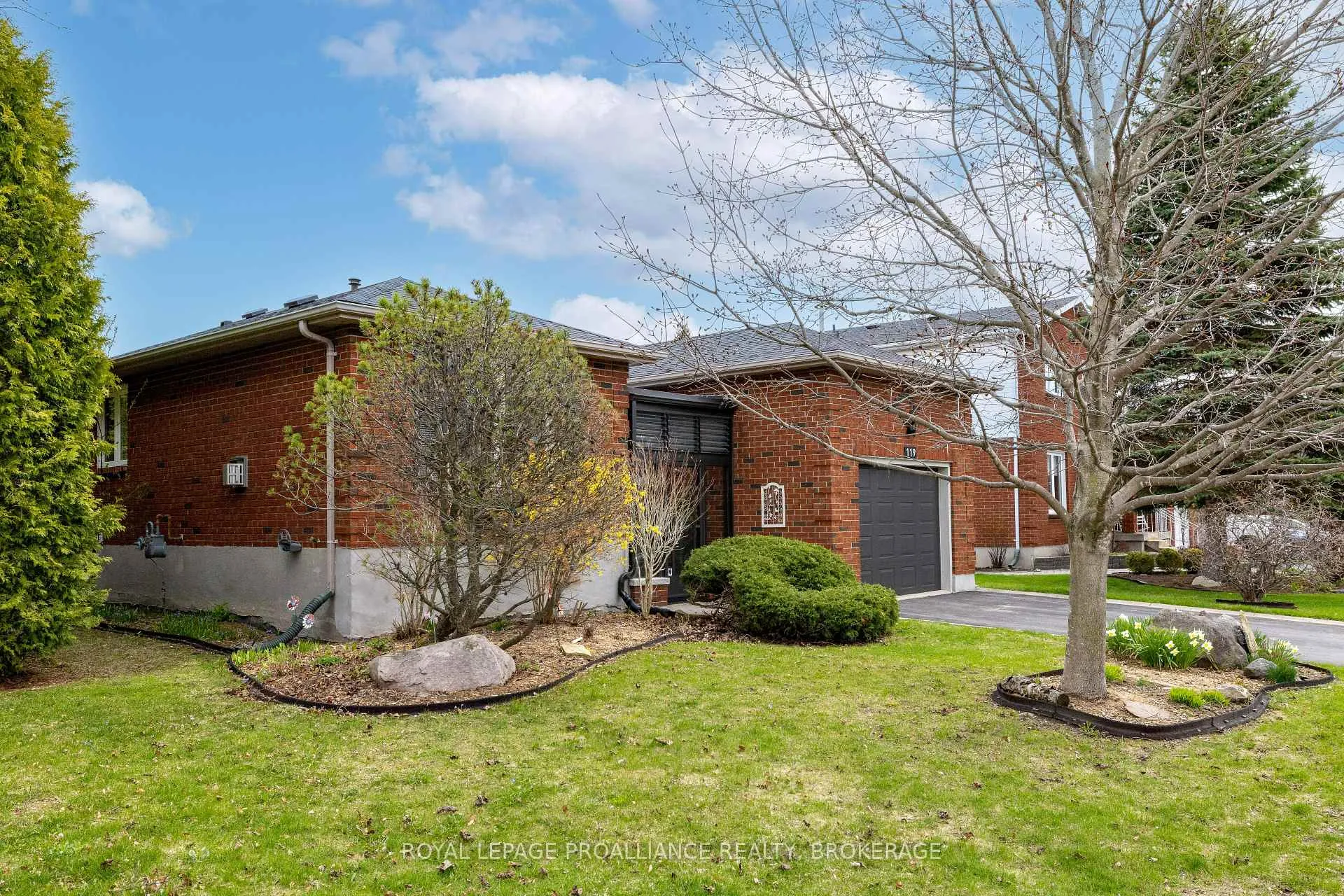 Photo 2 of 119 Greenlees Drive, Kingston, Kingston East (Incl Barret Crt) — HOMEH