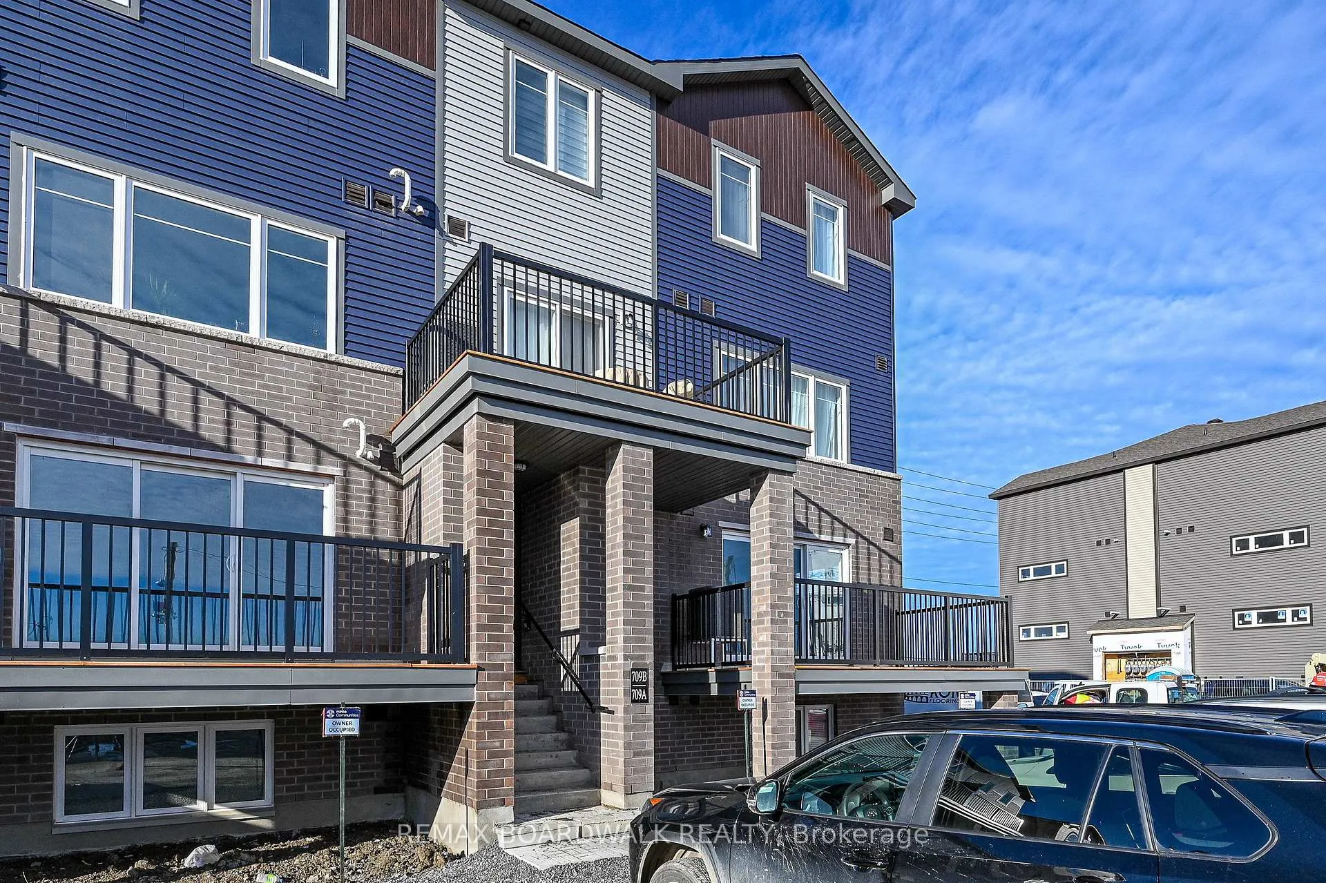 Photo 2 of Unit B, 709 Amberwing Private, Ottawa, Avalon West — HOMEH