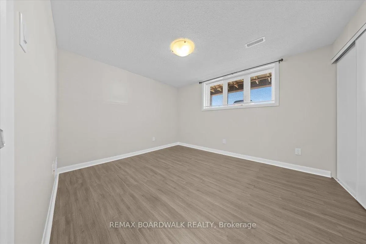 Photo 15 of Unit B, 709 Amberwing Private, Ottawa, Avalon West — HOMEH