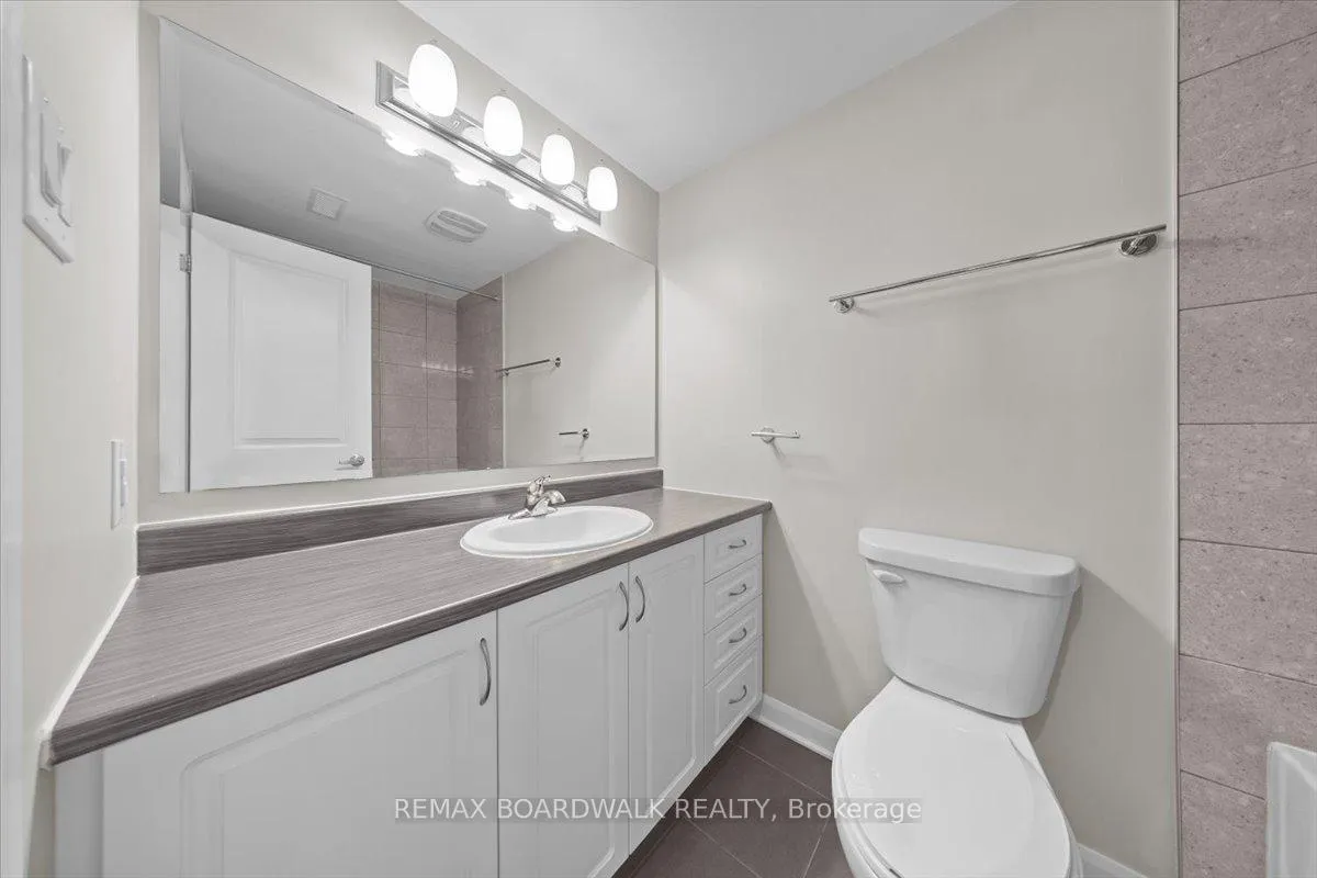 Photo 17 of Unit B, 709 Amberwing Private, Ottawa, Avalon West — HOMEH