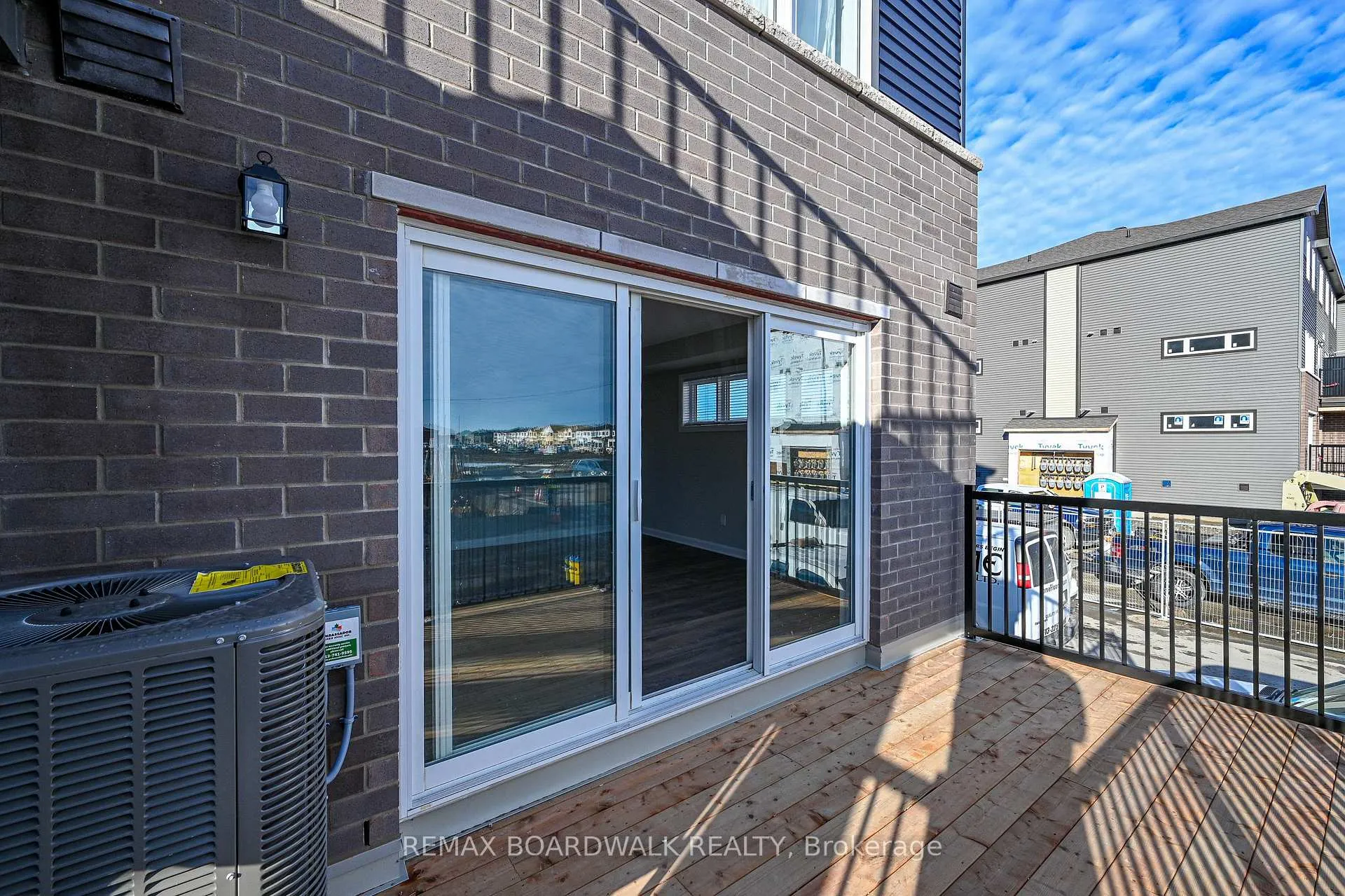 Photo 24 of Unit B, 709 Amberwing Private, Ottawa, Avalon West — HOMEH