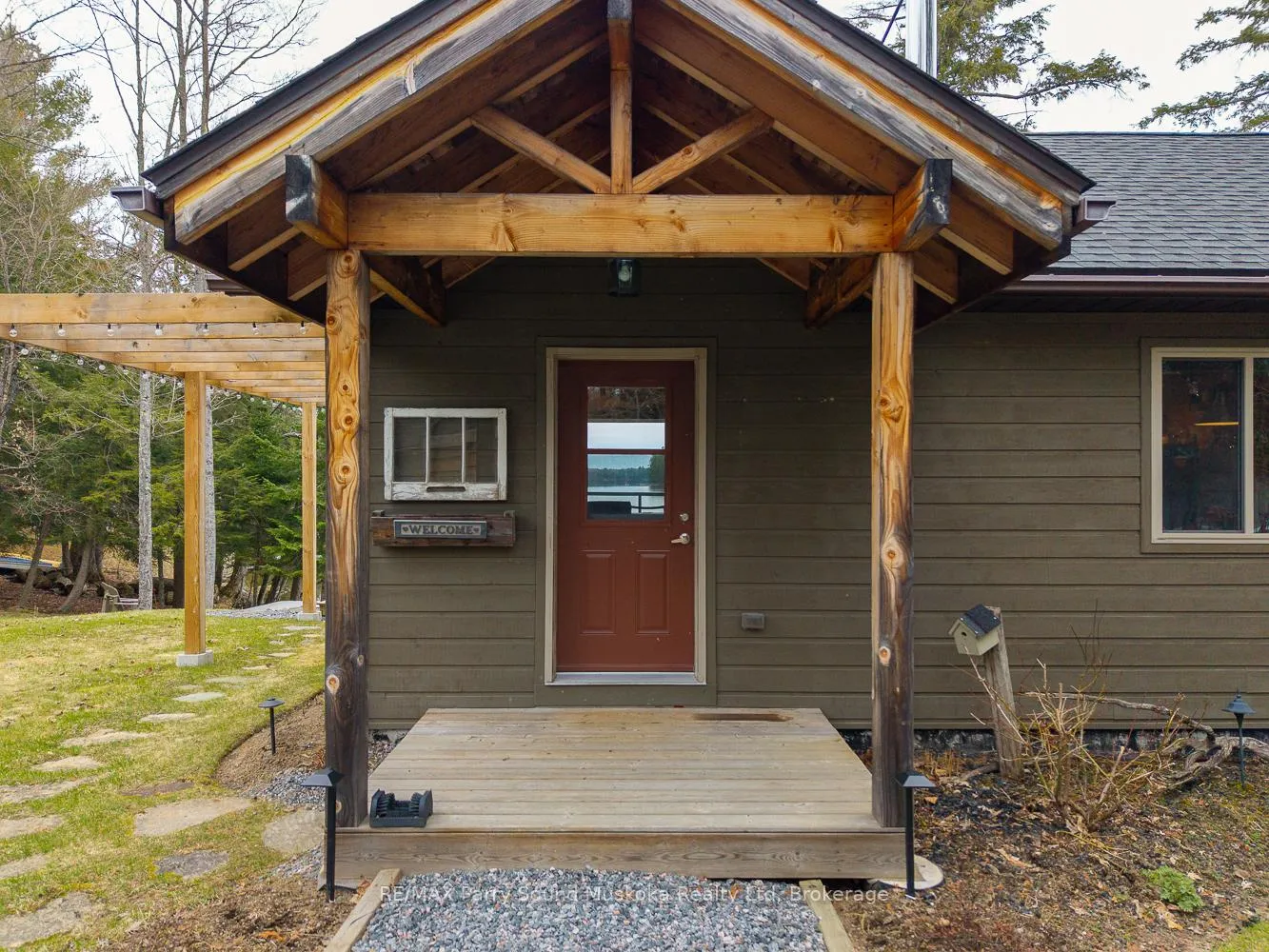 Photo 10 of 67 Sunnyshore Park Drive, McKellar — HOMEH