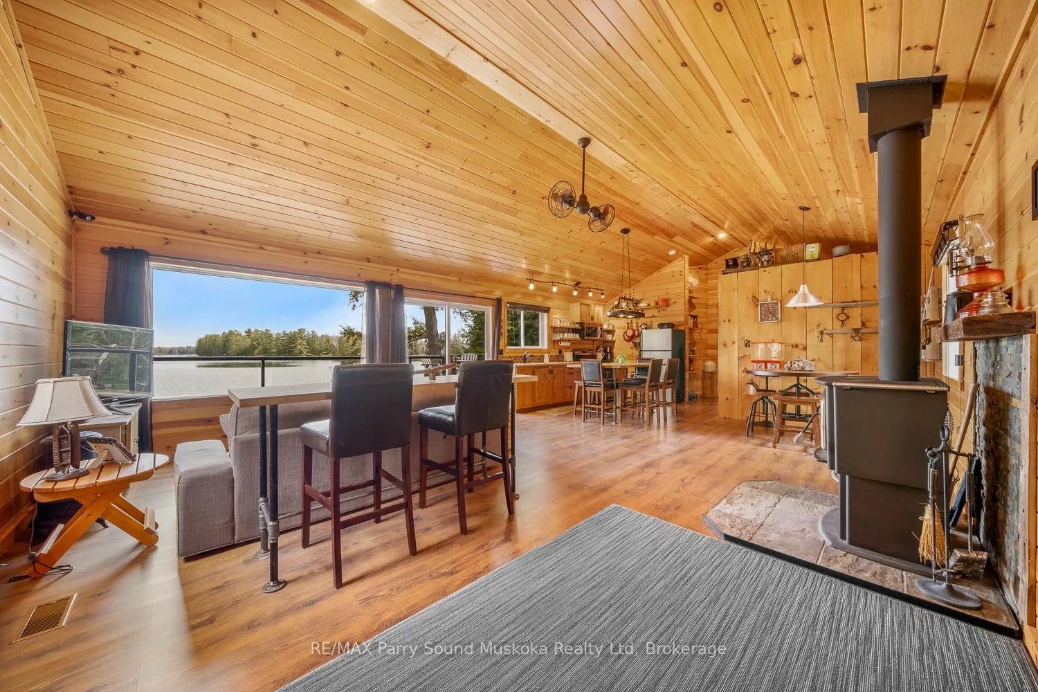 Photo 14 of 67 Sunnyshore Park Drive, McKellar — HOMEH