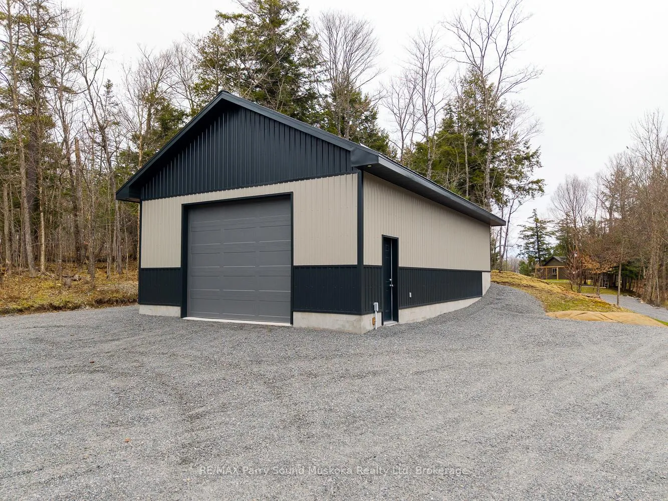 Photo 34 of 67 Sunnyshore Park Drive, McKellar — HOMEH