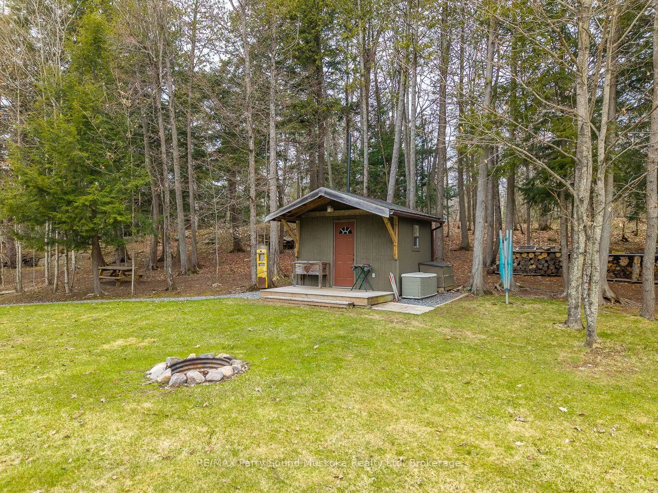 Photo 46 of 67 Sunnyshore Park Drive, McKellar — HOMEH